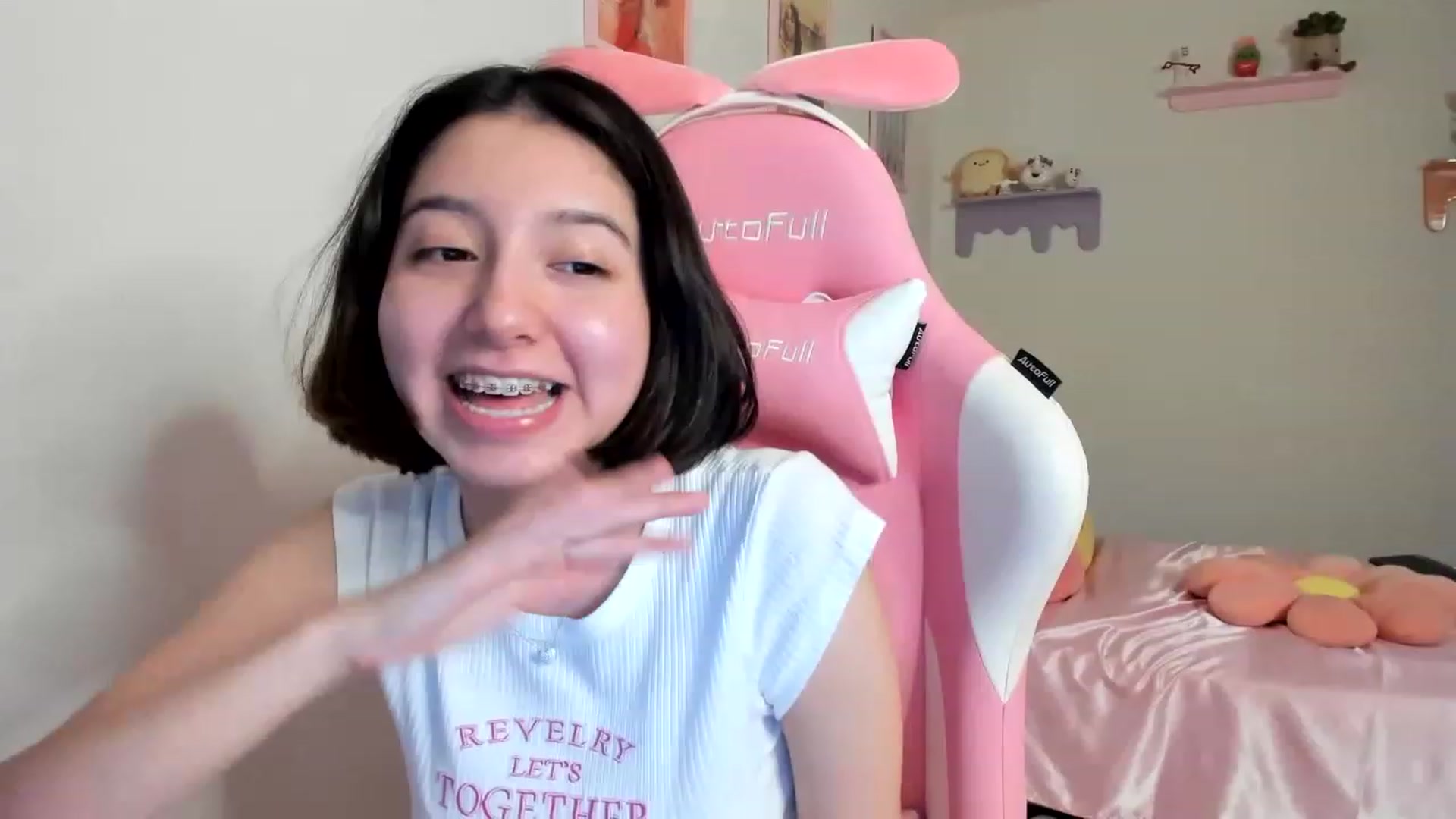 Gallery image thumbnail from Cherrycute666's myfreecams stream on, 07/31/2023, 01:38 image 11 of 20