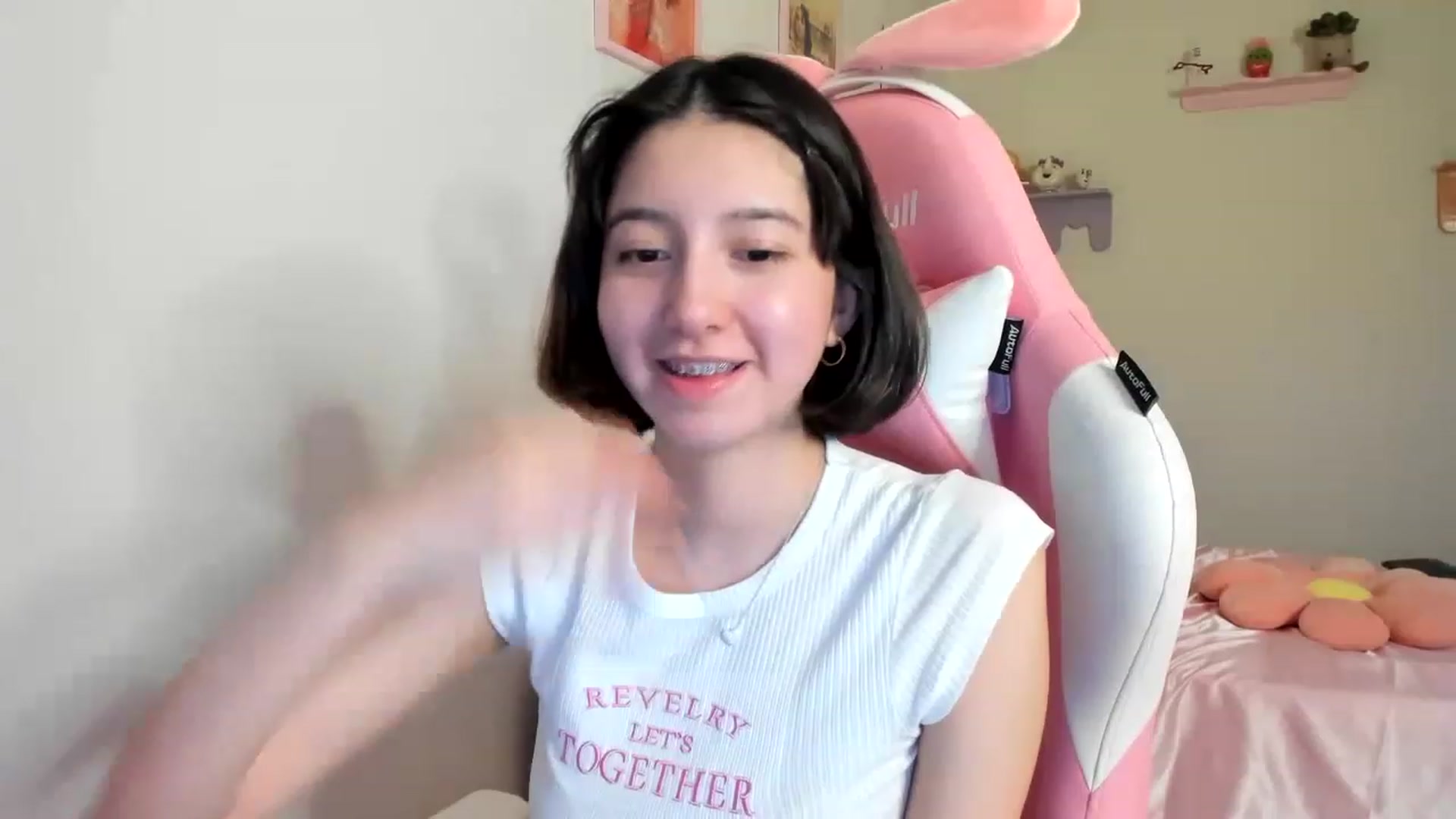 Gallery image thumbnail from Cherrycute666's myfreecams stream on, 07/31/2023, 01:38 image 20 of 20