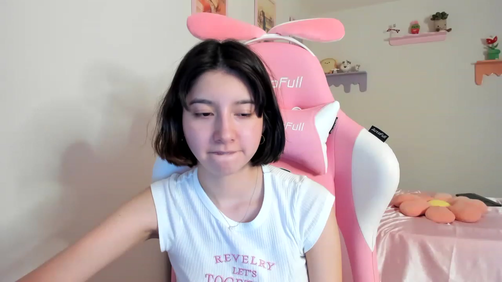 Gallery image thumbnail from Cherrycute666's myfreecams stream on, 07/31/2023, 04:07 image 12 of 20