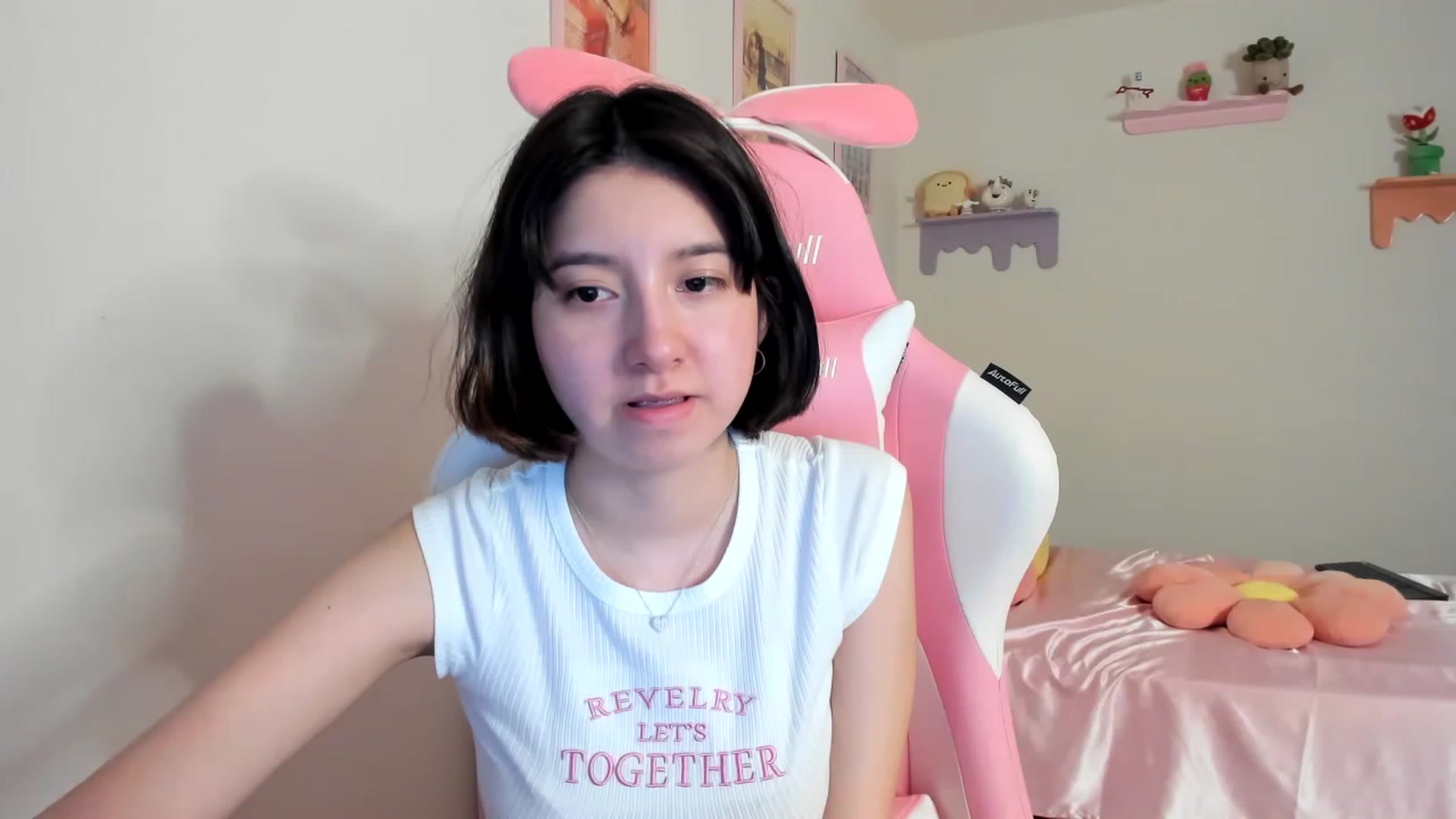 Gallery image thumbnail from Cherrycute666's myfreecams stream on, 07/31/2023, 04:07 image 15 of 20