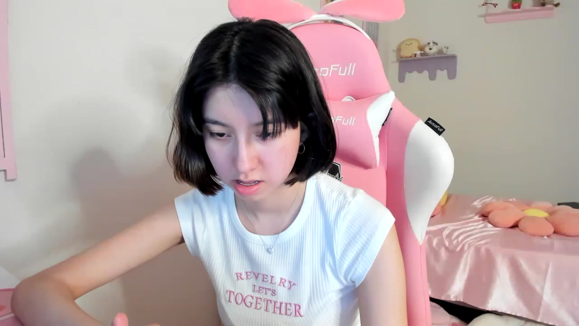 Gallery image thumbnail from Cherrycute666's myfreecams stream on, 07/31/2023, 04:07 image 7 of 20