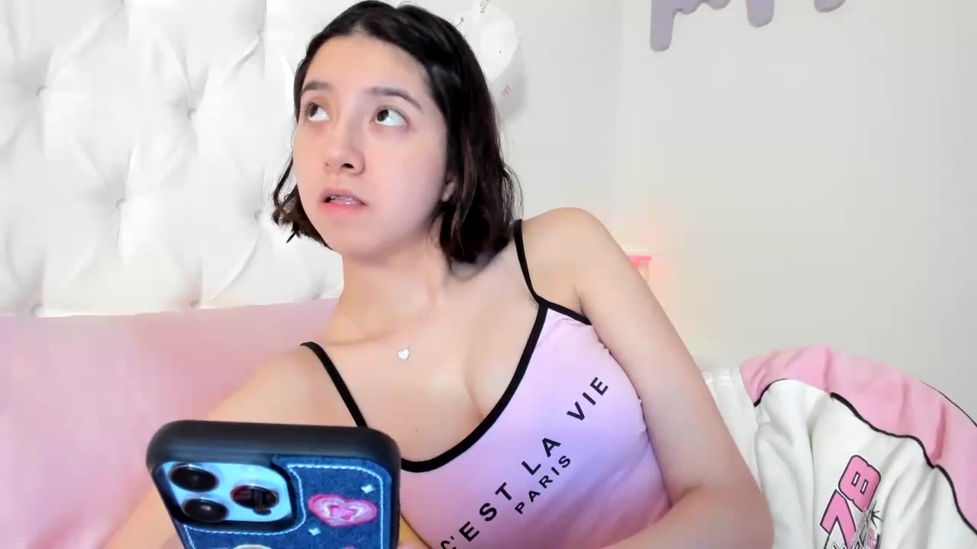 Gallery image thumbnail from Cherrycute666's myfreecams stream on, 08/03/2023, 06:43 image 6 of 20