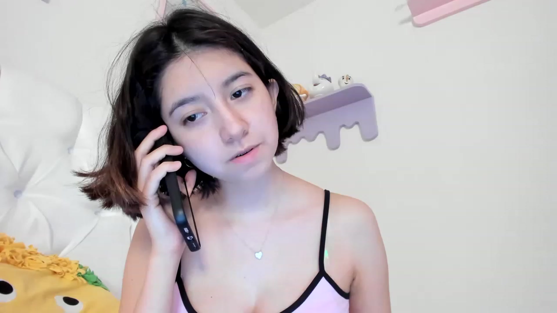 Gallery image thumbnail from Cherrycute666's myfreecams stream on, 08/04/2023, 01:29 image 14 of 20