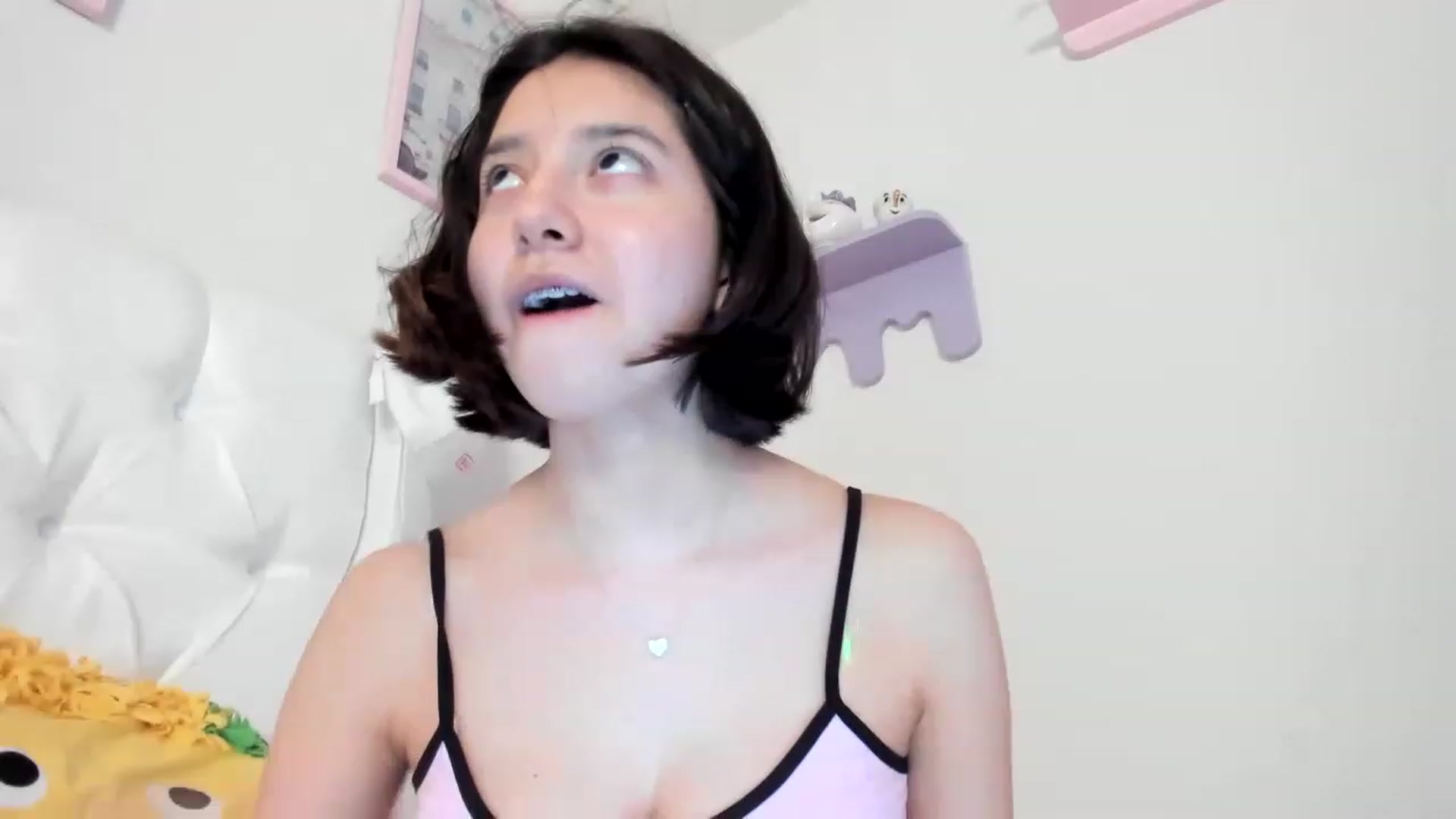 Gallery image thumbnail from Cherrycute666's myfreecams stream on, 08/04/2023, 01:29 image 13 of 20