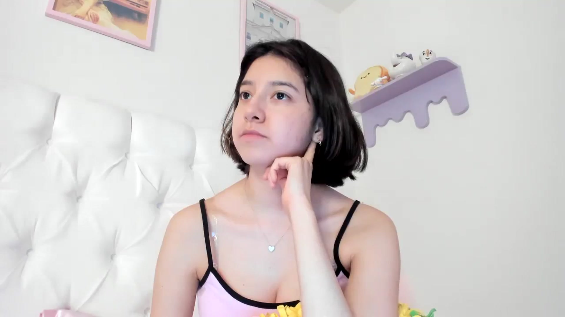 Gallery image thumbnail from Cherrycute666's myfreecams stream on, 08/04/2023, 06:24 image 11 of 20