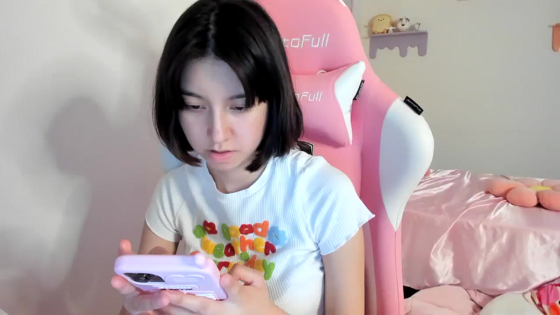 Gallery image thumbnail from Cherrycute666's myfreecams stream on, 08/06/2023, 04:55 image 13 of 20