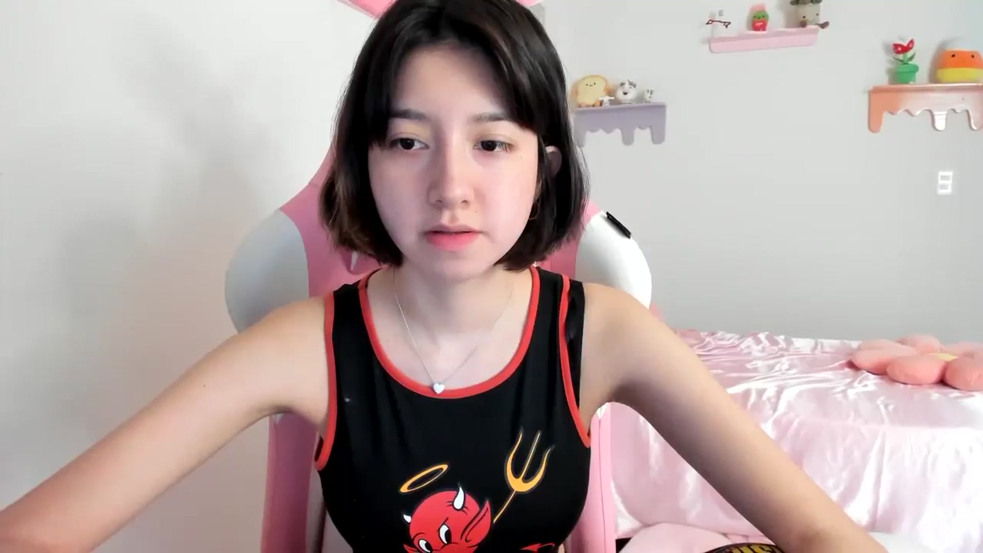 Gallery image thumbnail from Cherrycute666's myfreecams stream on, 08/06/2023, 20:45 image 12 of 20