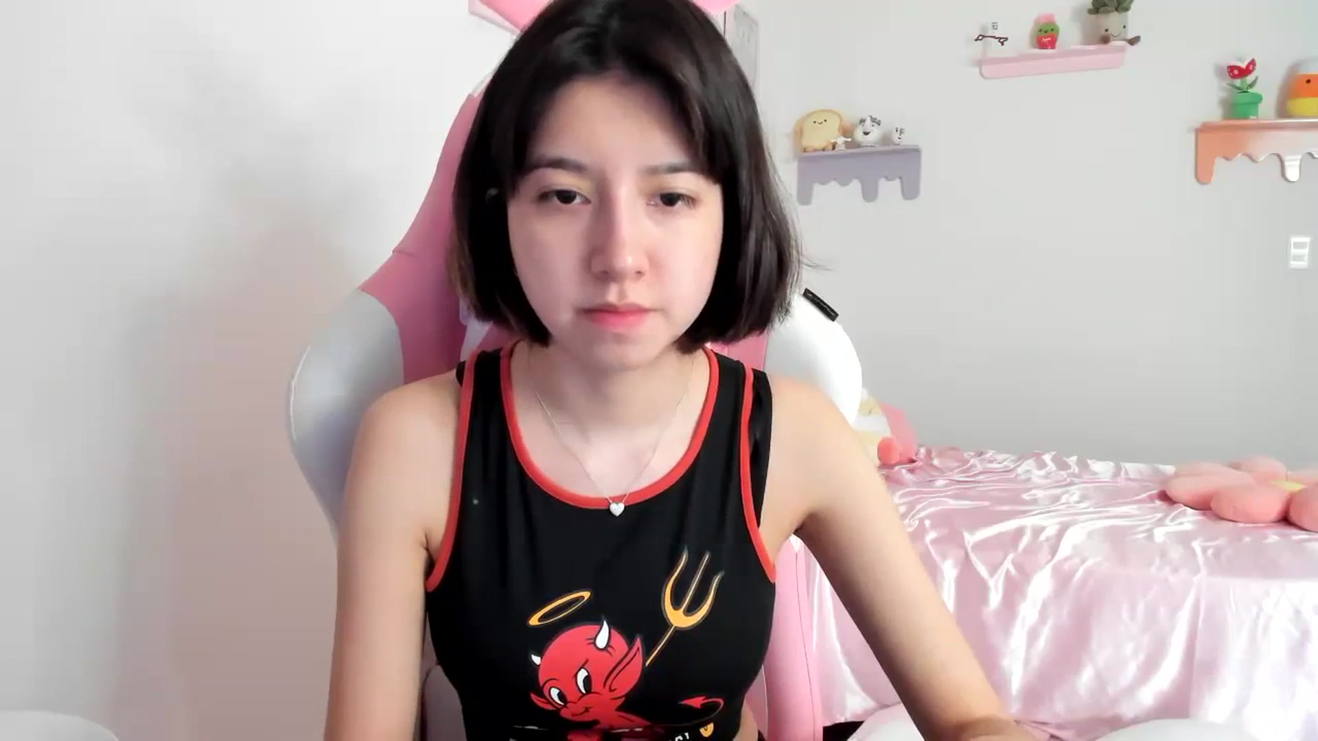 Gallery image thumbnail from Cherrycute666's myfreecams stream on, 08/06/2023, 20:45 image 2 of 20