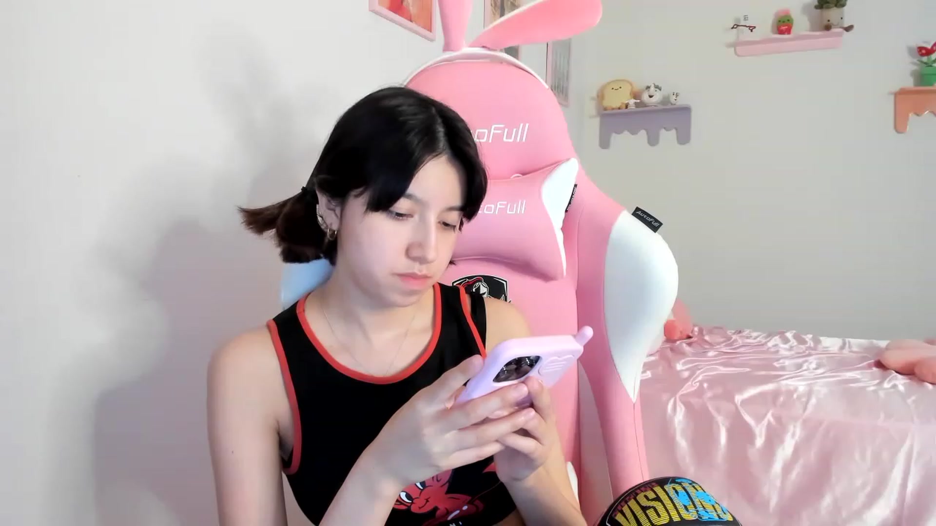 Gallery image thumbnail from Cherrycute666's myfreecams stream on, 08/06/2023, 23:16 image 18 of 20