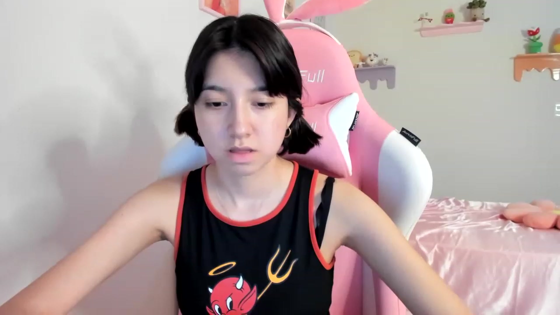 Gallery image thumbnail from Cherrycute666's myfreecams stream on, 08/07/2023, 01:59 image 14 of 20