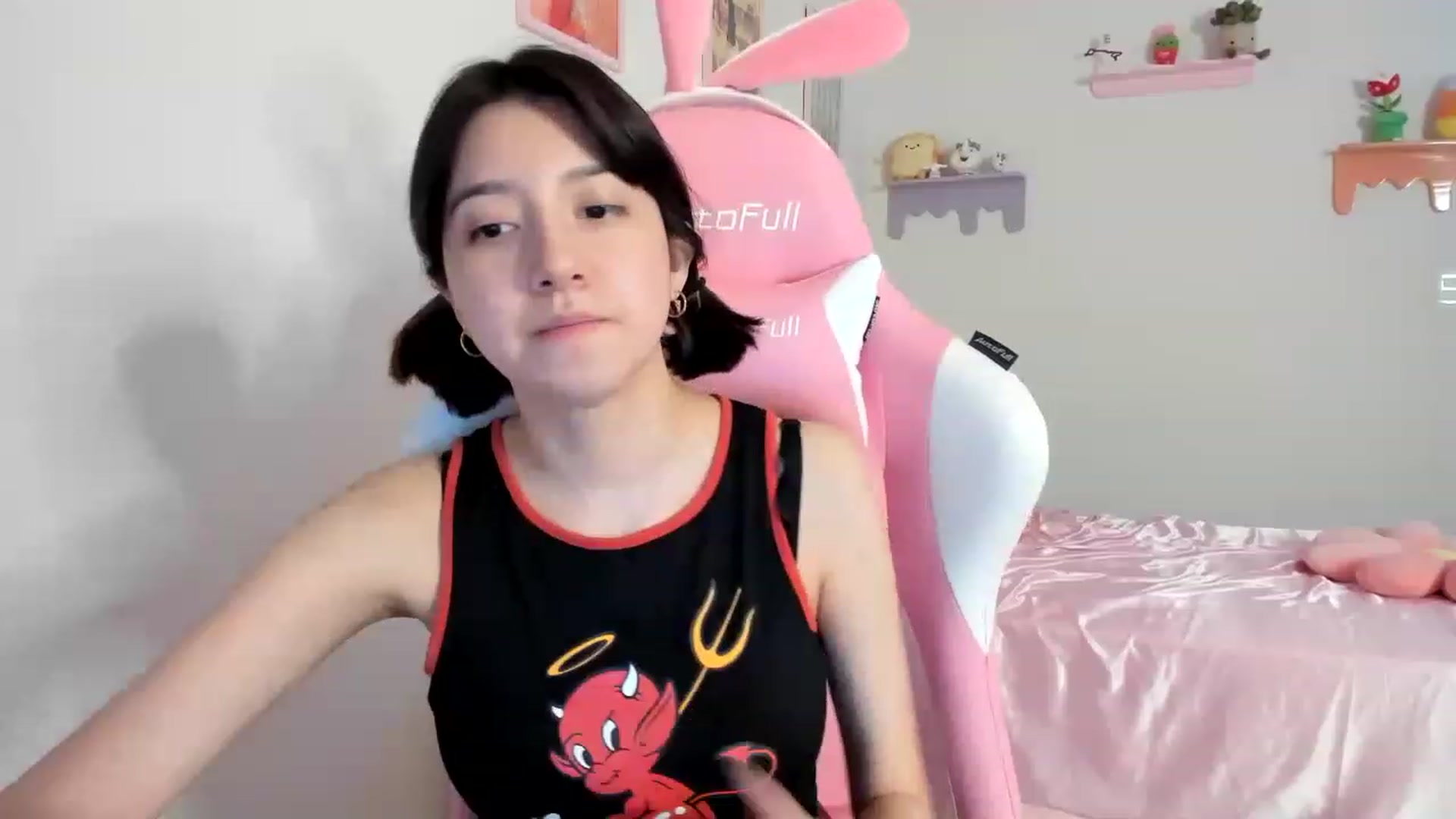 Gallery image thumbnail from Cherrycute666's myfreecams stream on, 08/07/2023, 01:59 image 19 of 20