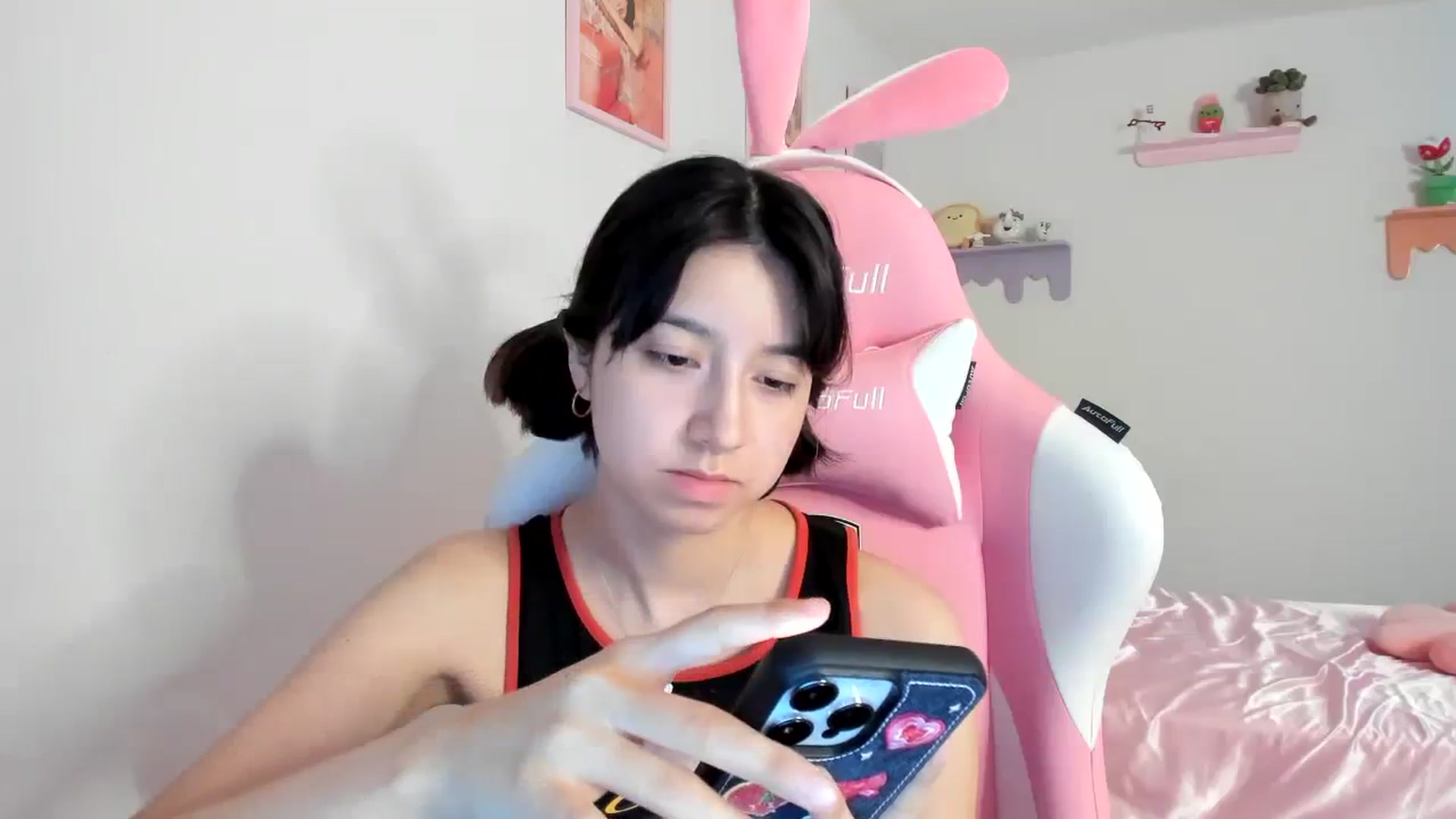 Gallery image thumbnail from Cherrycute666's myfreecams stream on, 08/07/2023, 04:16 image 16 of 20