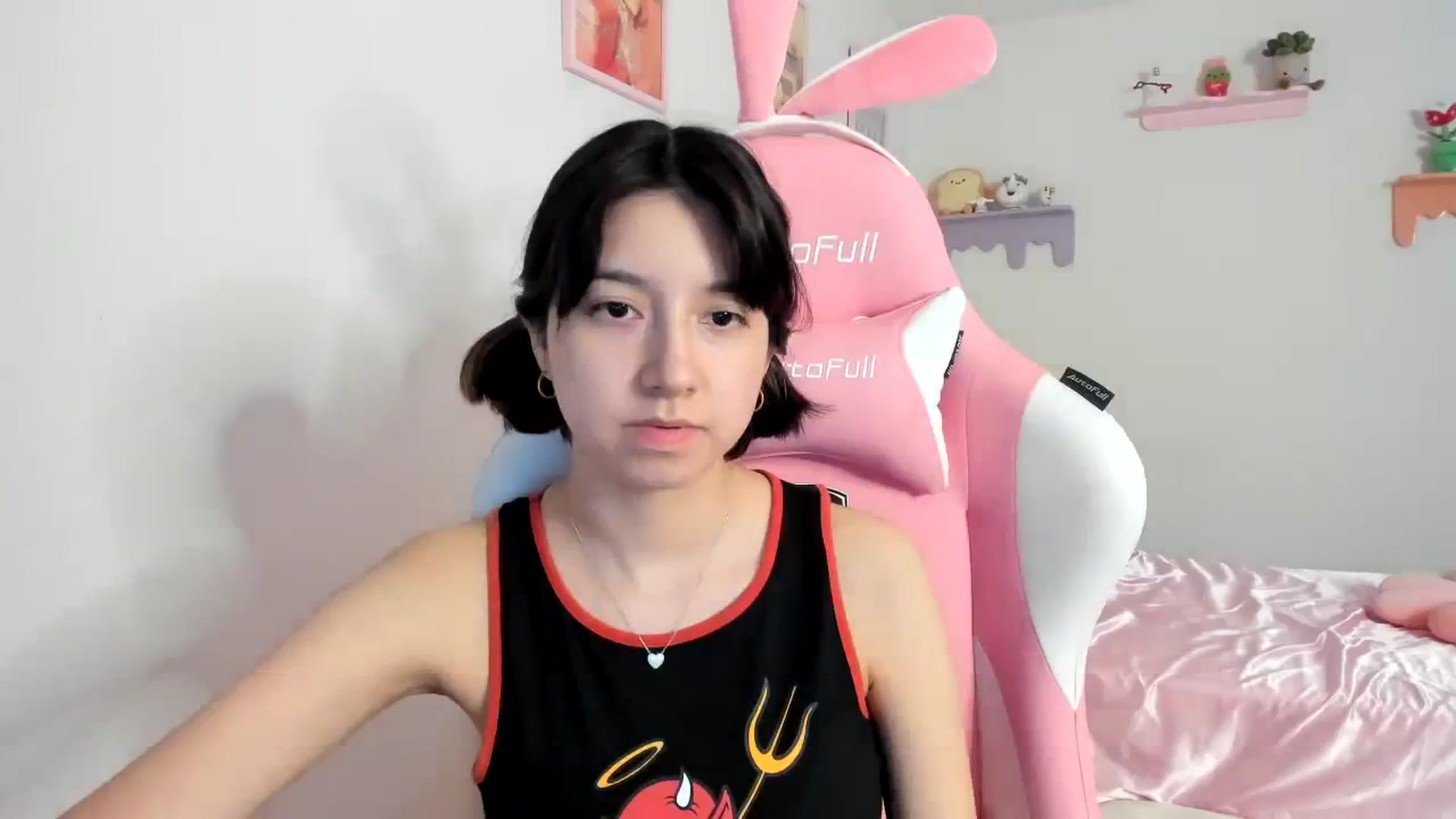 Gallery image thumbnail from Cherrycute666's myfreecams stream on, 08/07/2023, 04:16 image 18 of 20