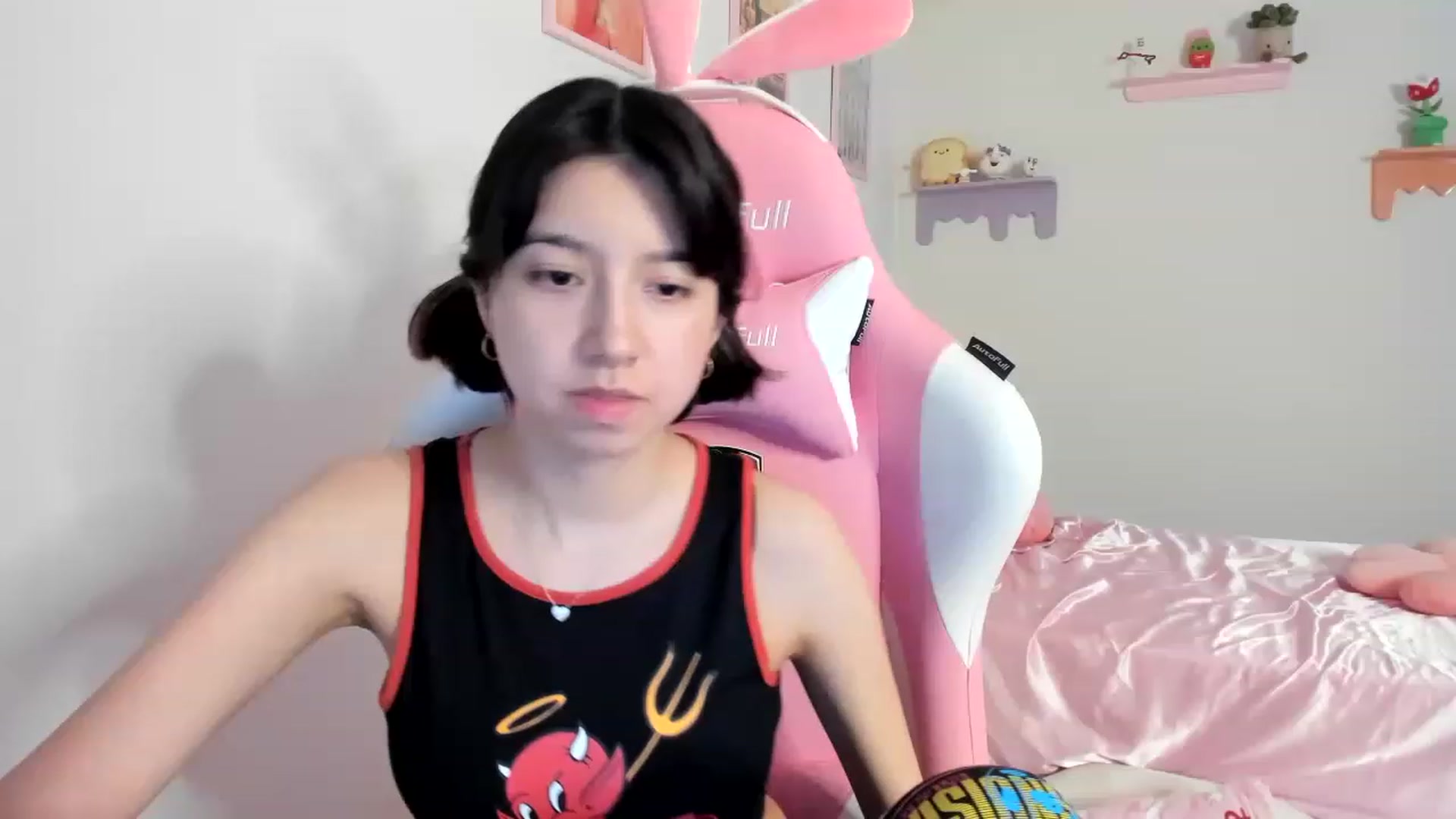 Gallery image thumbnail from Cherrycute666's myfreecams stream on, 08/07/2023, 05:05 image 13 of 20