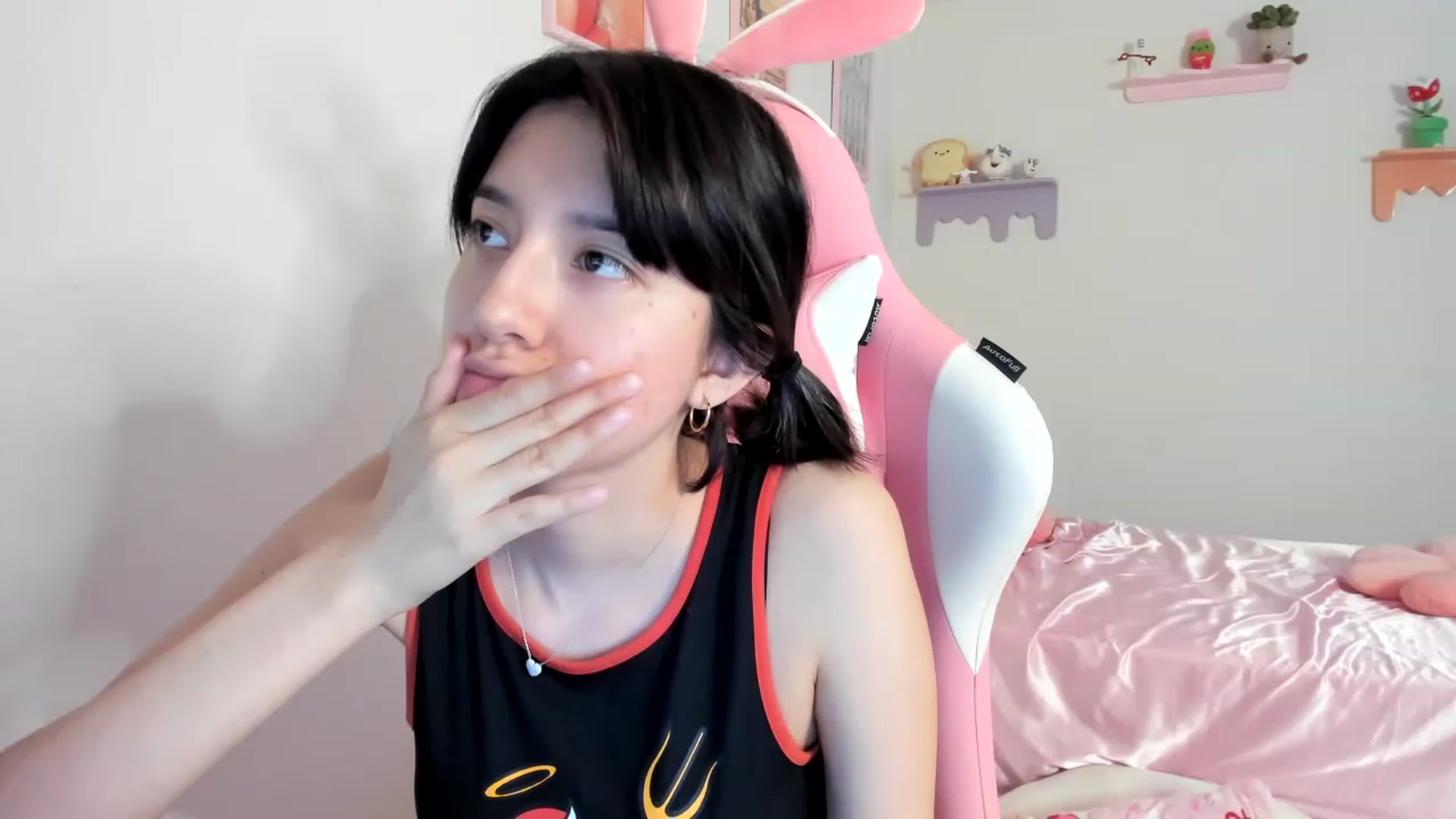 Gallery image thumbnail from Cherrycute666's myfreecams stream on, 08/07/2023, 05:05 image 12 of 20