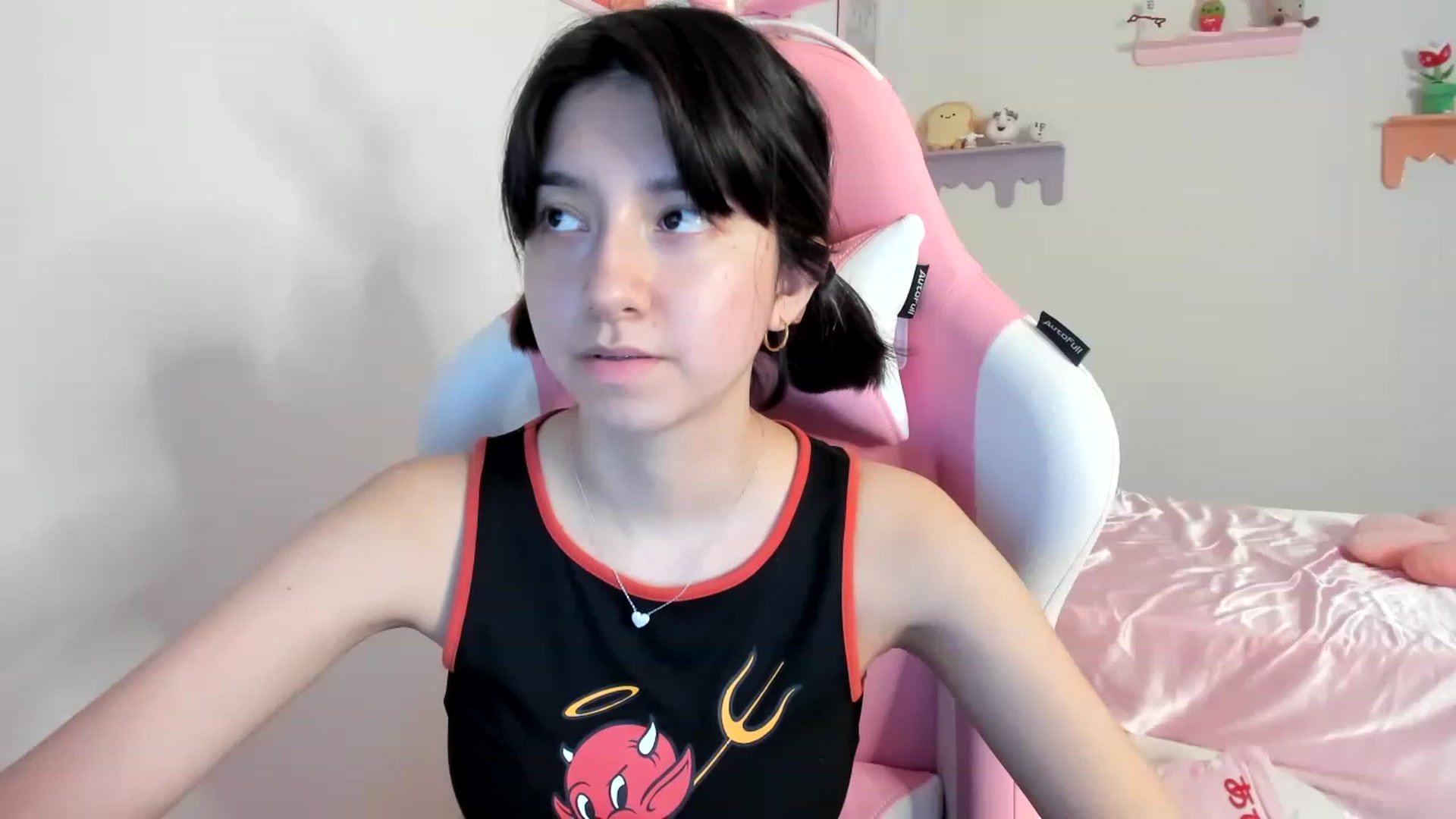 Gallery image thumbnail from Cherrycute666's myfreecams stream on, 08/07/2023, 05:28 image 11 of 20