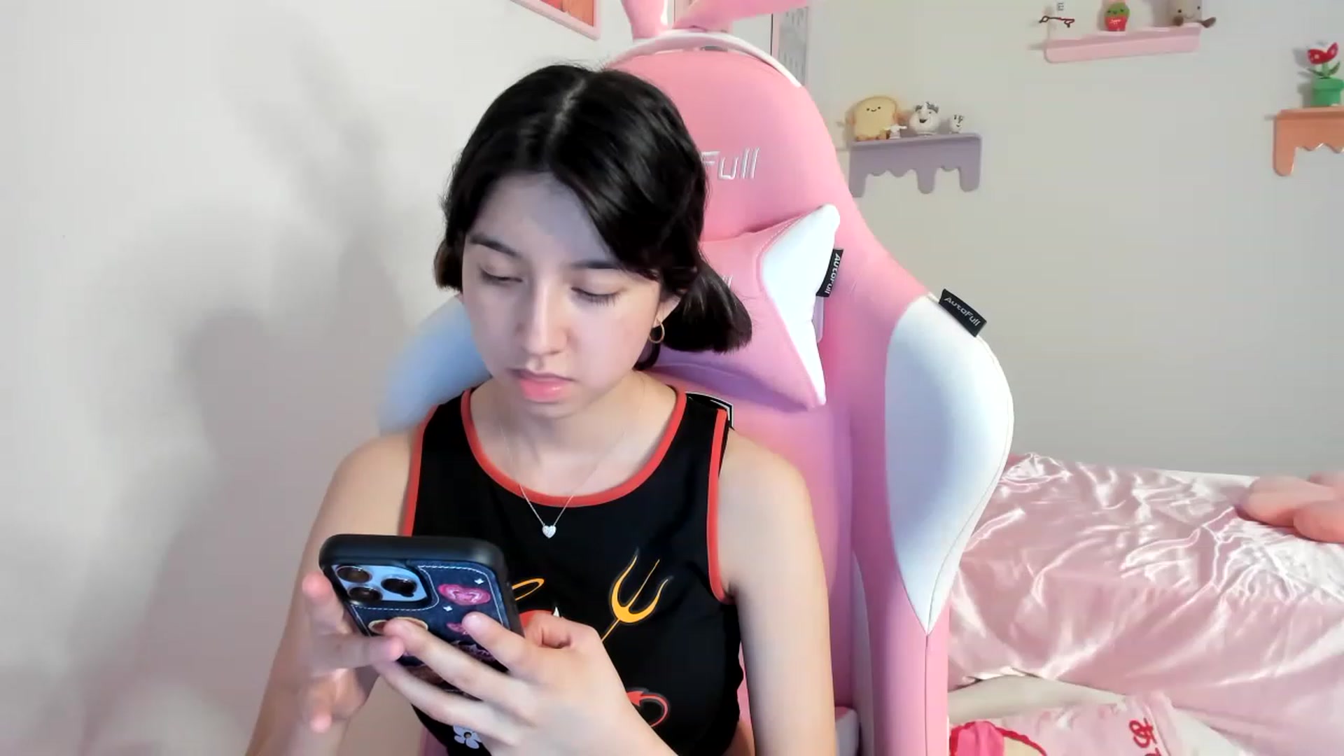 Gallery image thumbnail from Cherrycute666's myfreecams stream on, 08/07/2023, 05:28 image 14 of 20