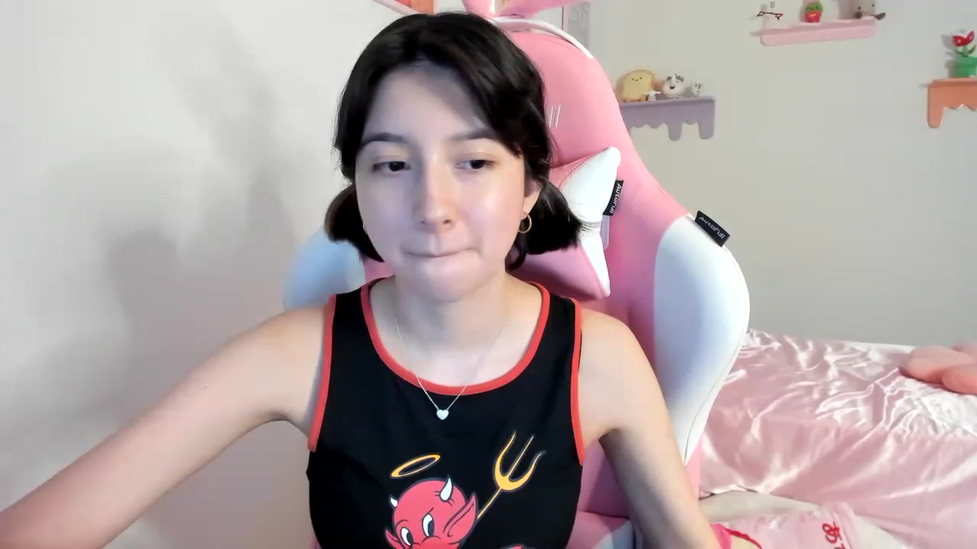 Gallery image thumbnail from Cherrycute666's myfreecams stream on, 08/07/2023, 05:28 image 16 of 20