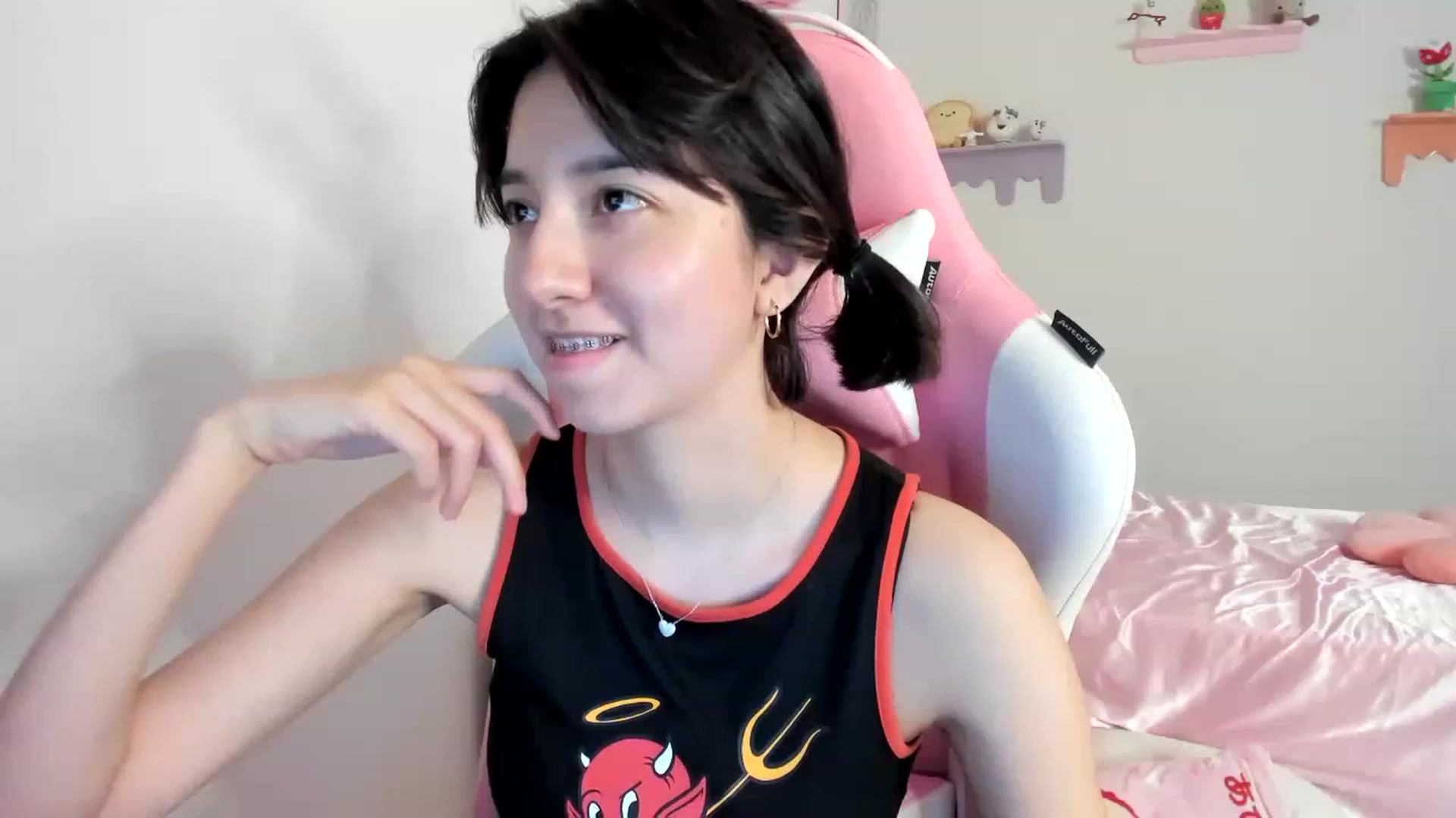 Gallery image thumbnail from Cherrycute666's myfreecams stream on, 08/07/2023, 05:28 image 20 of 20
