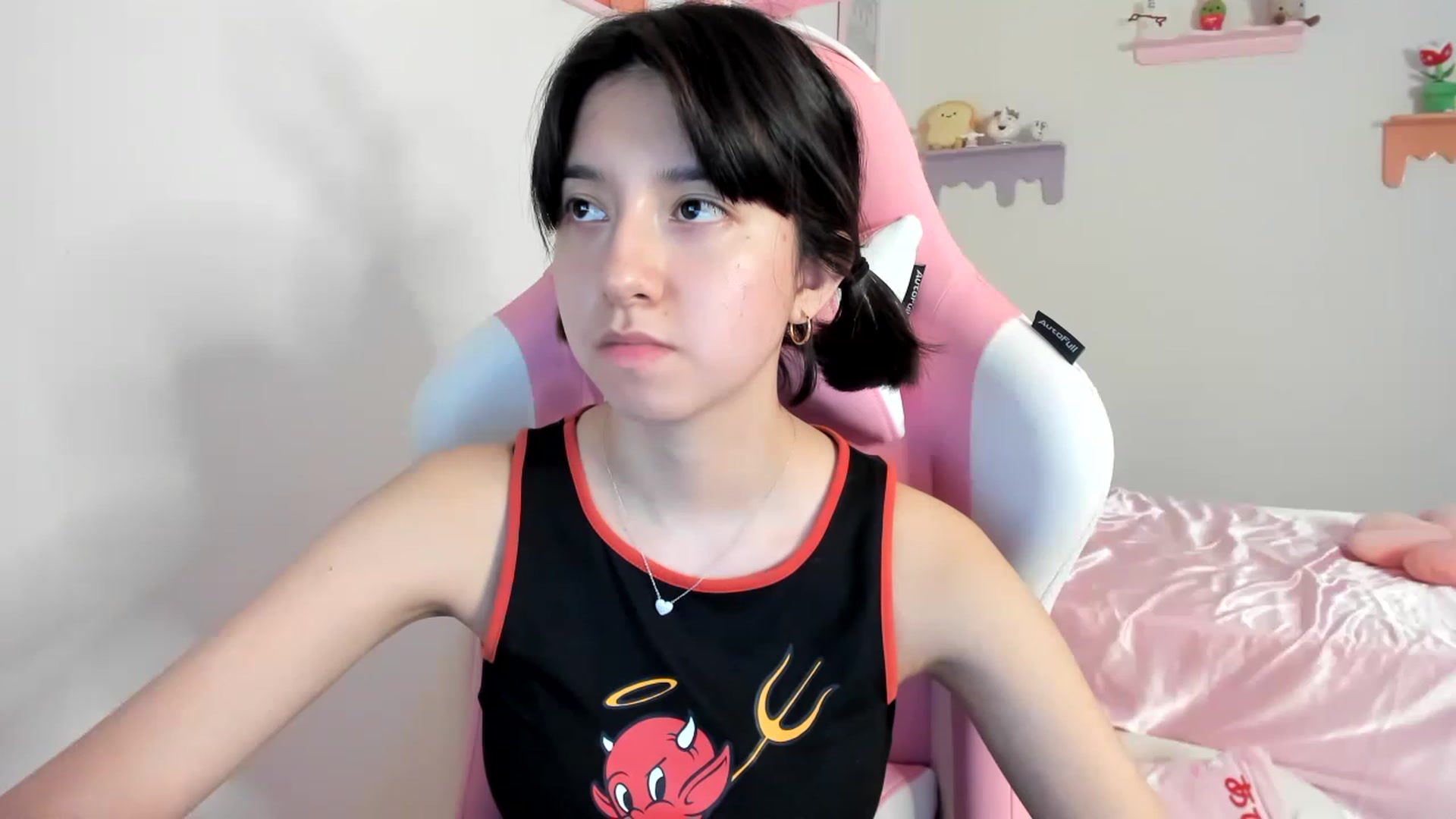 Gallery image thumbnail from Cherrycute666's myfreecams stream on, 08/07/2023, 05:28 image 7 of 20