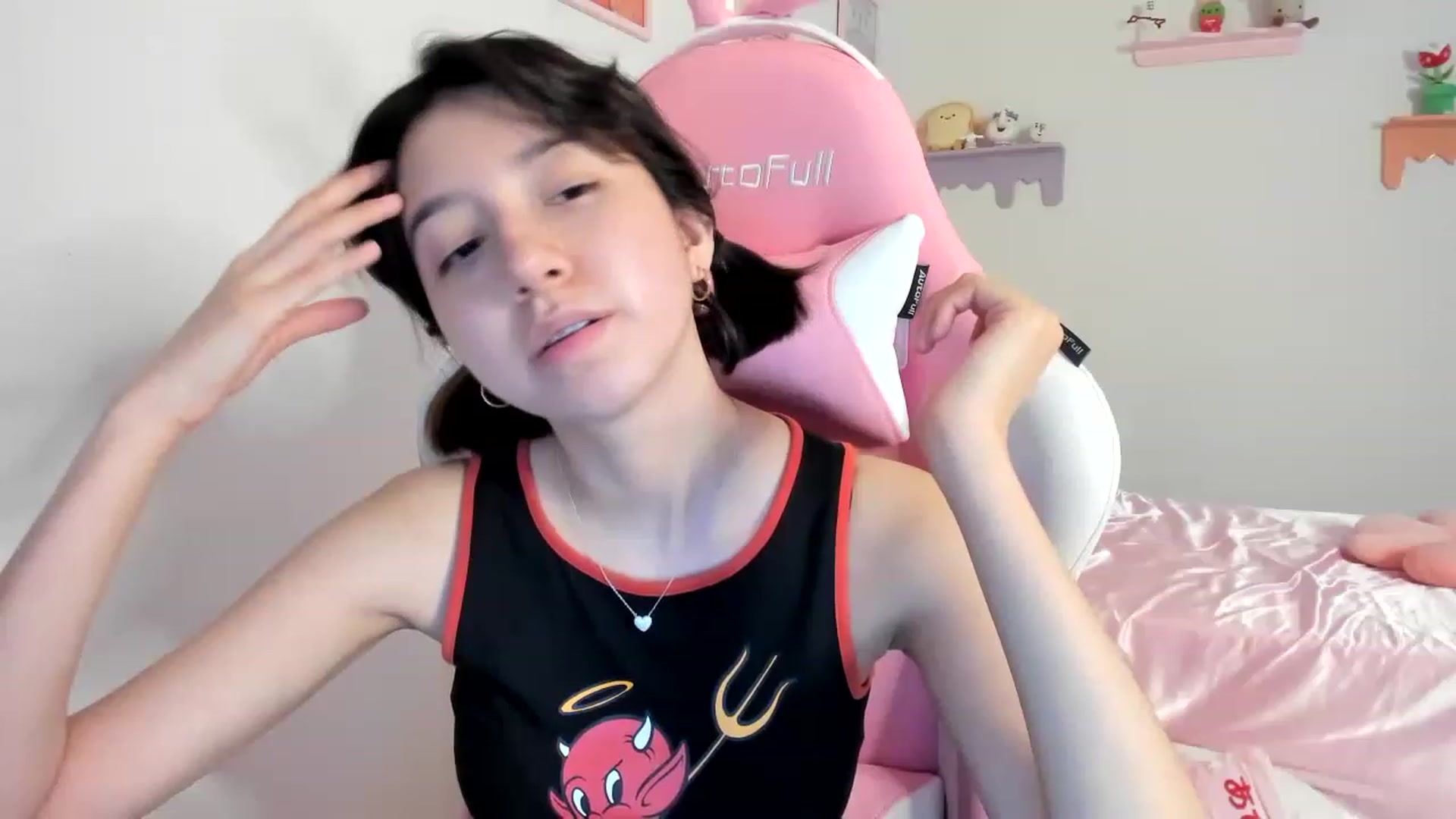Gallery image thumbnail from Cherrycute666's myfreecams stream on, 08/07/2023, 05:28 image 12 of 20