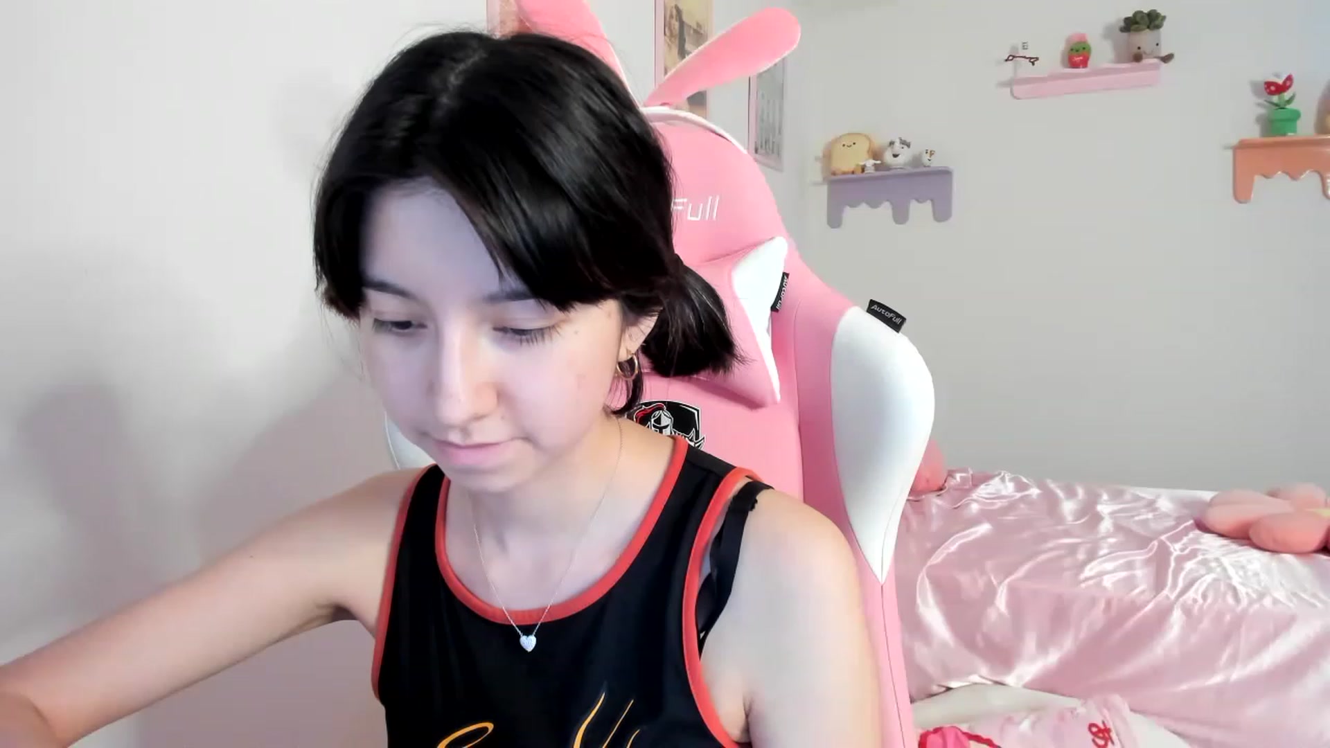 Gallery image thumbnail from Cherrycute666's myfreecams stream on, 08/07/2023, 08:43 image 19 of 20