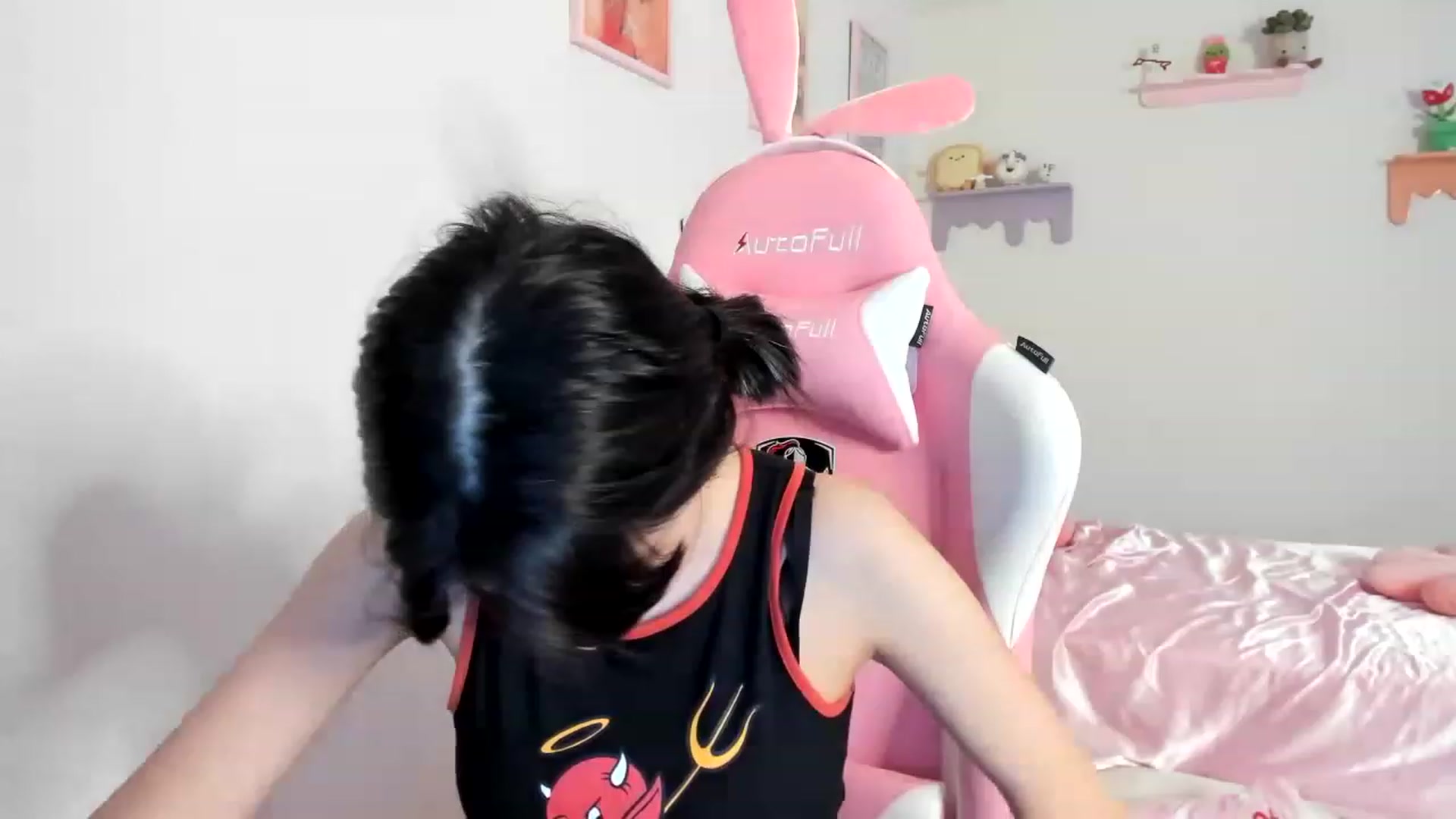 Gallery image thumbnail from Cherrycute666's myfreecams stream on, 08/07/2023, 08:43 image 11 of 20
