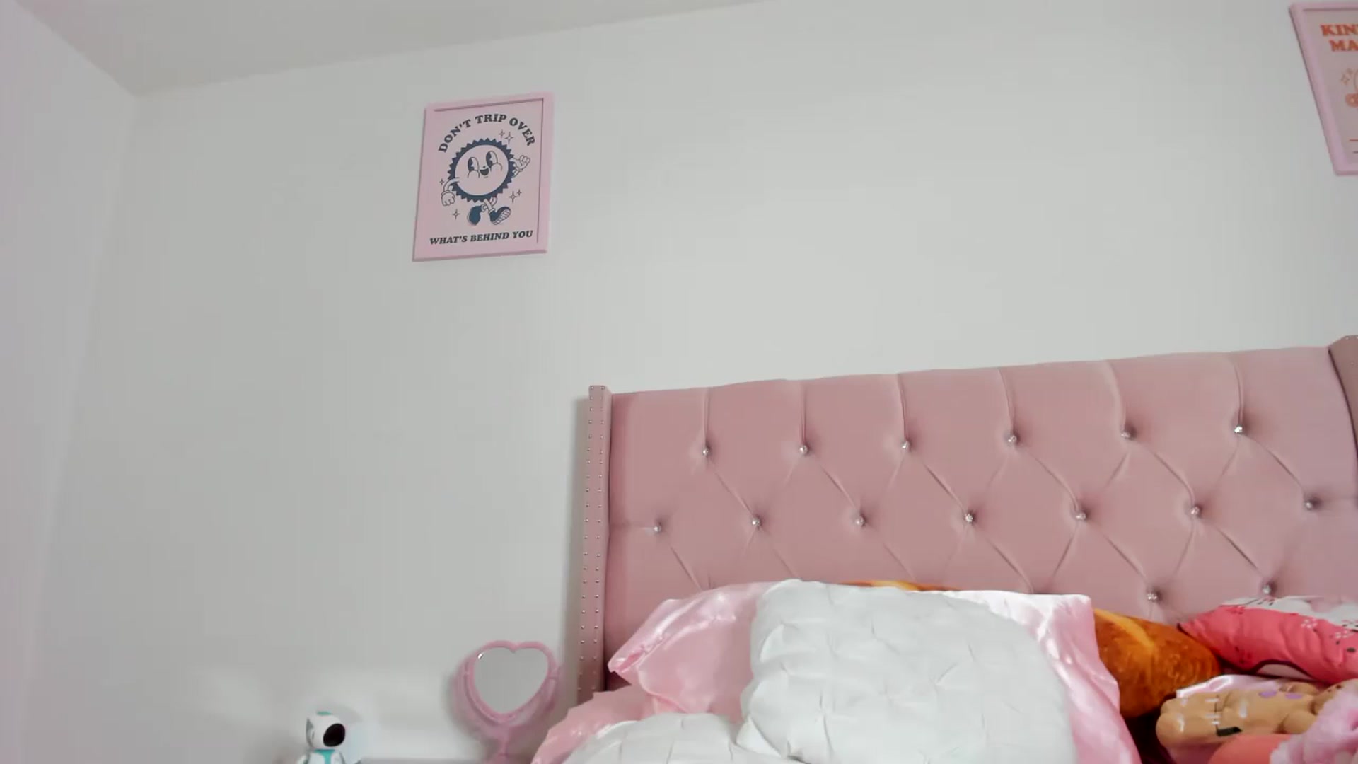 Gallery image thumbnail from Cherrycute666's myfreecams stream on, 08/07/2023, 09:40 image 12 of 20