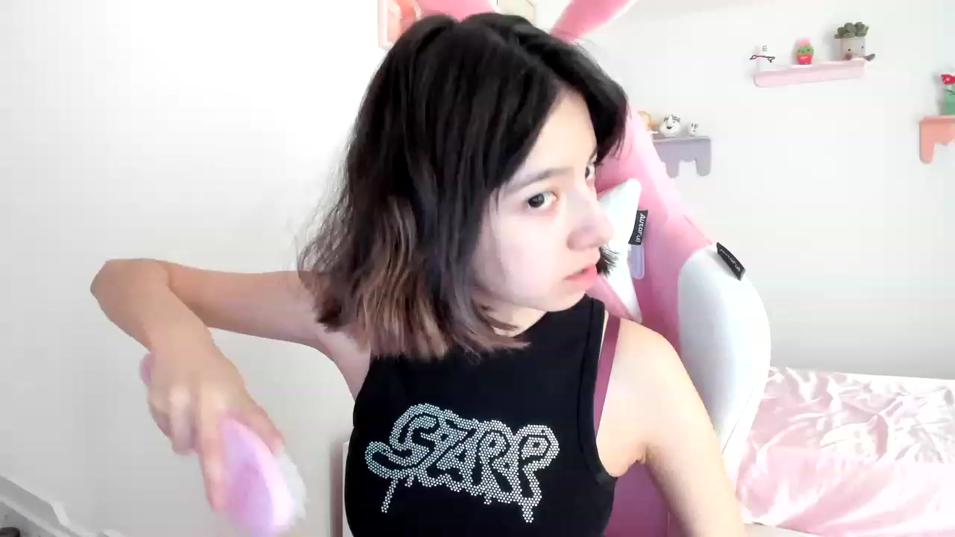 Gallery image thumbnail from Cherrycute666's myfreecams stream on, 08/07/2023, 21:09 image 14 of 20