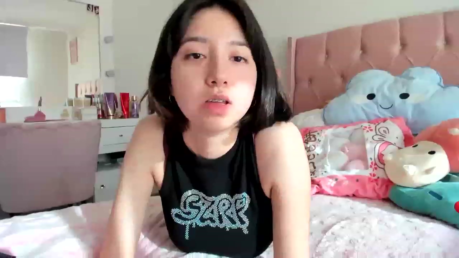 Gallery image thumbnail from Cherrycute666's myfreecams stream on, 08/07/2023, 23:38 image 17 of 20
