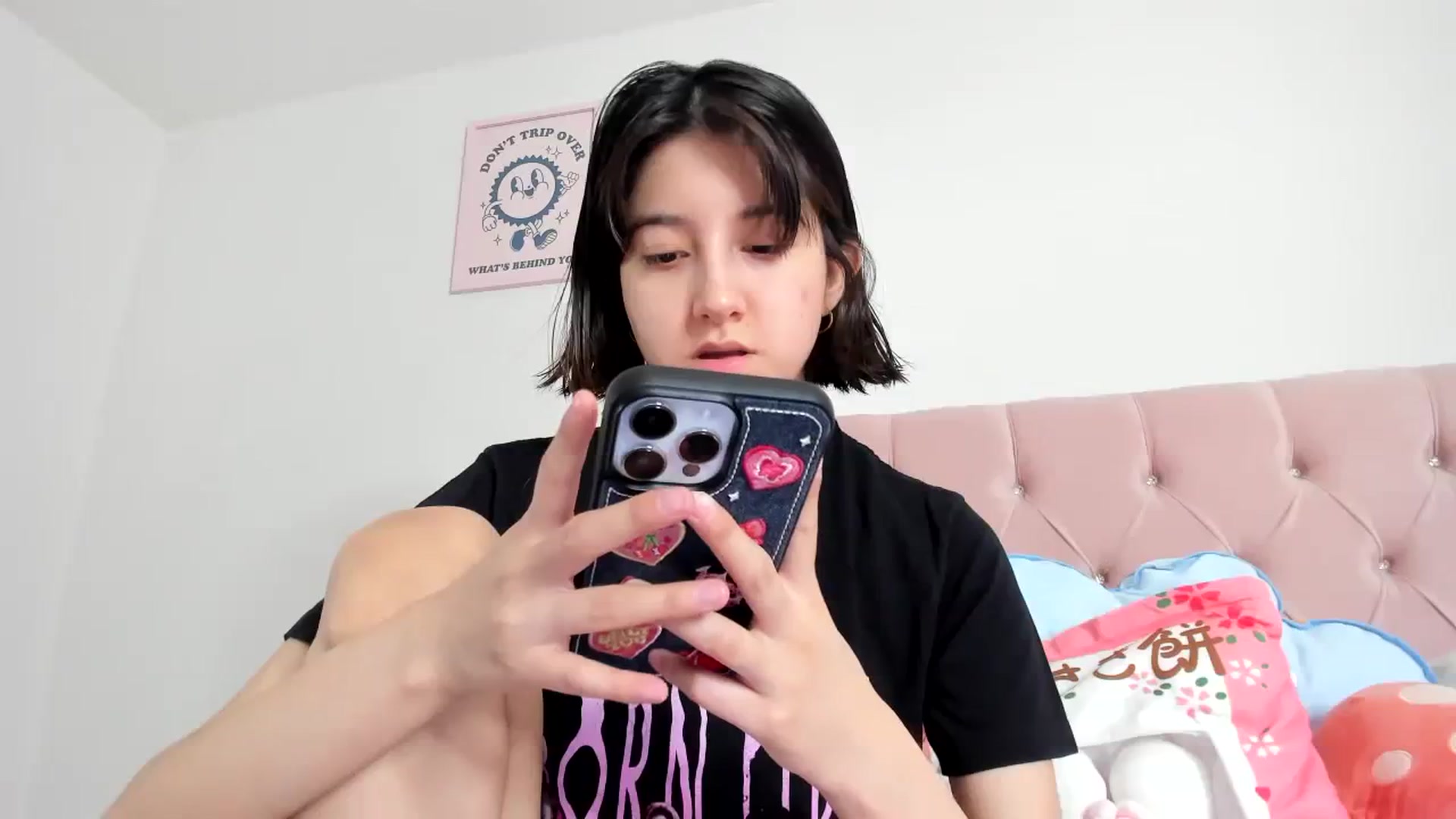 Gallery image thumbnail from Cherrycute666's myfreecams stream on, 08/08/2023, 07:35 image 13 of 20