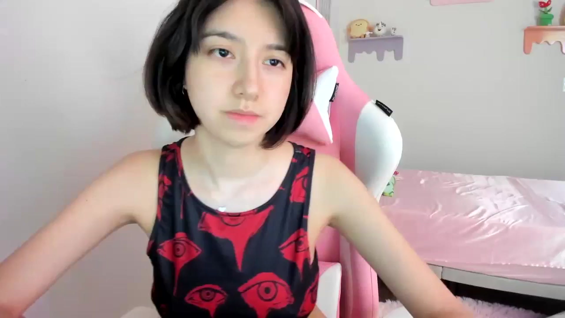 Gallery image thumbnail from Cherrycute666's myfreecams stream on, 08/09/2023, 17:34 image 3 of 20