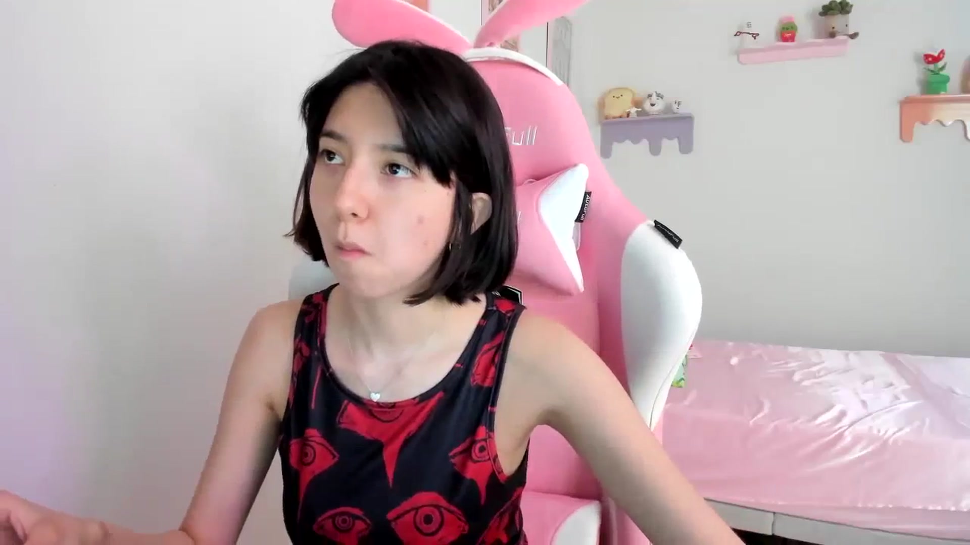 Gallery image thumbnail from Cherrycute666's myfreecams stream on, 08/09/2023, 17:34 image 18 of 20