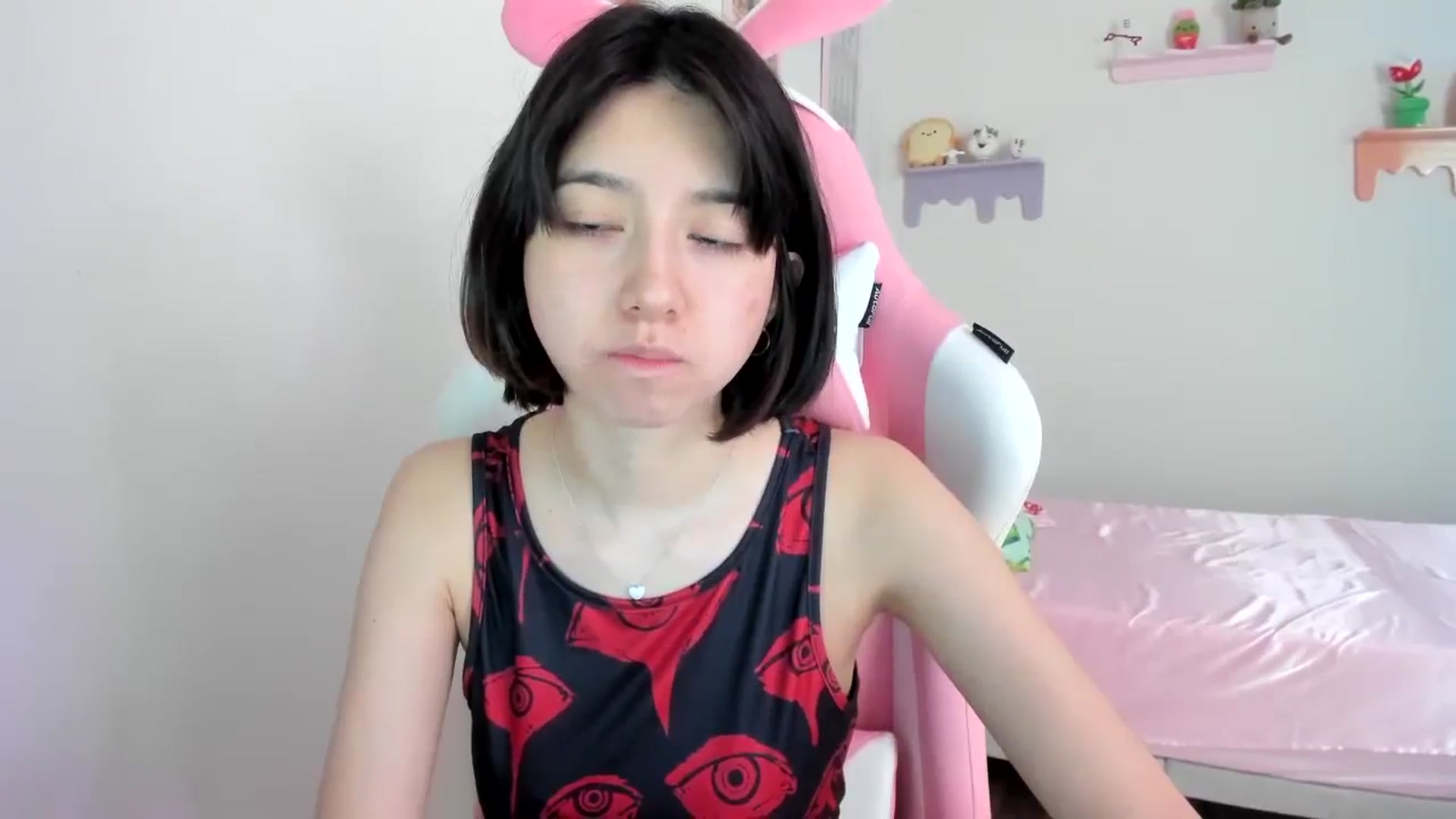 Gallery image thumbnail from Cherrycute666's myfreecams stream on, 08/09/2023, 17:34 image 15 of 20