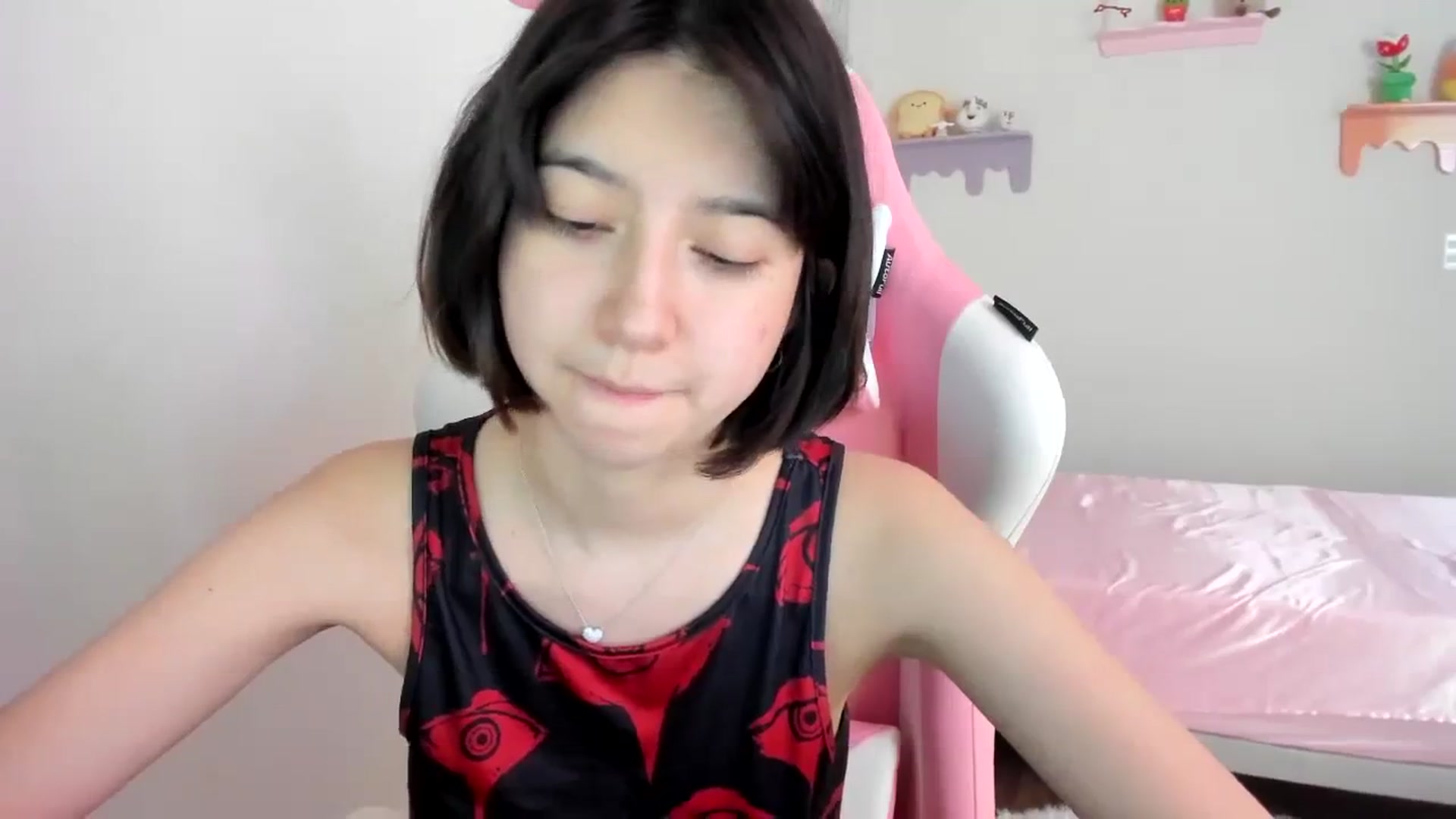 Gallery image thumbnail from Cherrycute666's myfreecams stream on, 08/09/2023, 17:34 image 8 of 20