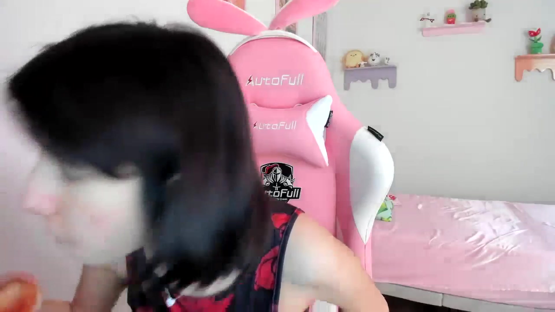 Gallery image thumbnail from Cherrycute666's myfreecams stream on, 08/09/2023, 17:34 image 17 of 20