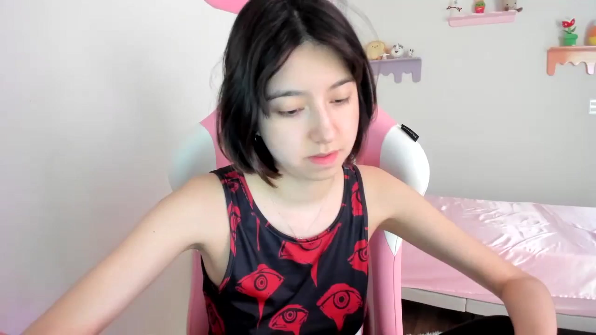 Gallery image thumbnail from Cherrycute666's myfreecams stream on, 08/09/2023, 17:34 image 6 of 20
