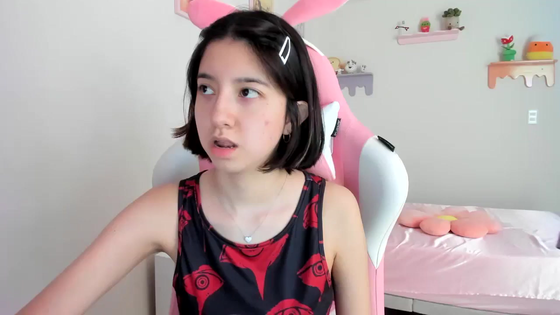 Gallery image thumbnail from Cherrycute666's myfreecams stream on, 08/09/2023, 20:43 image 9 of 20