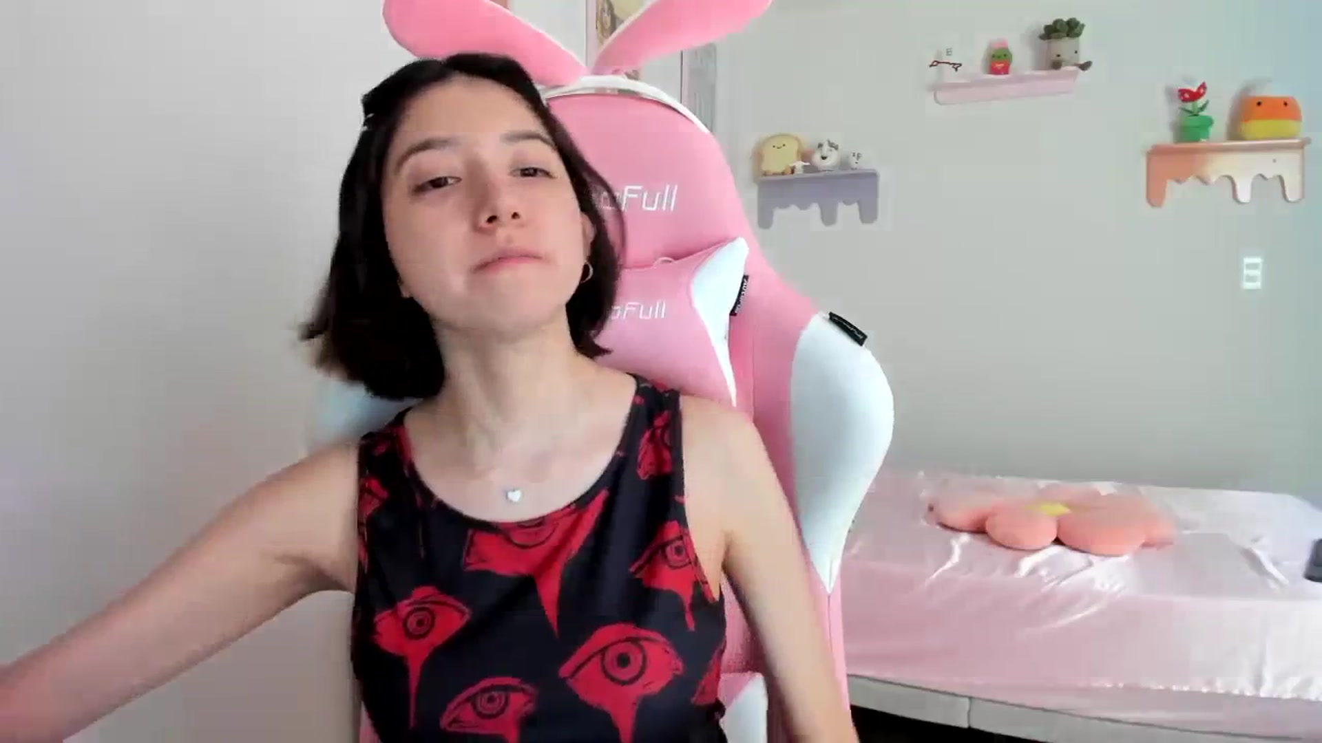Gallery image thumbnail from Cherrycute666's myfreecams stream on, 08/09/2023, 20:43 image 14 of 20