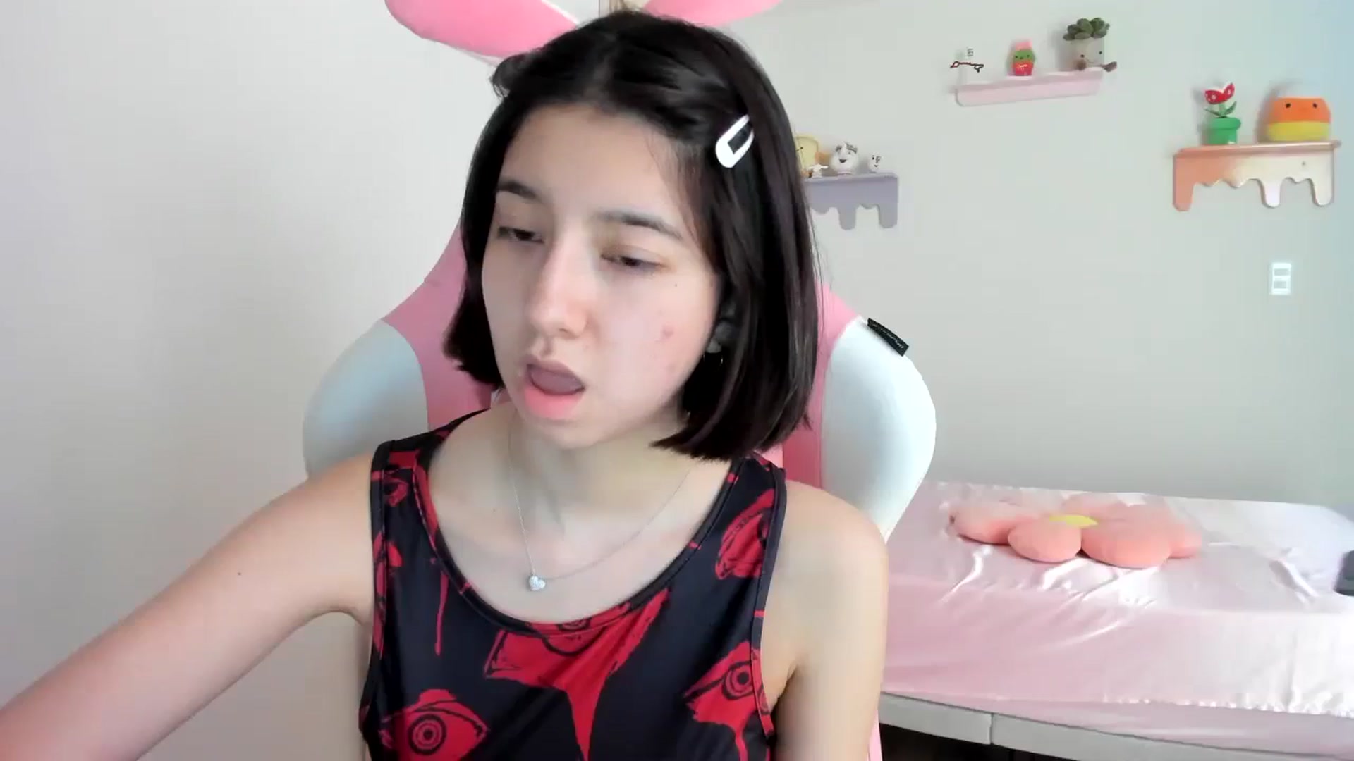 Gallery image thumbnail from Cherrycute666's myfreecams stream on, 08/09/2023, 20:43 image 15 of 20