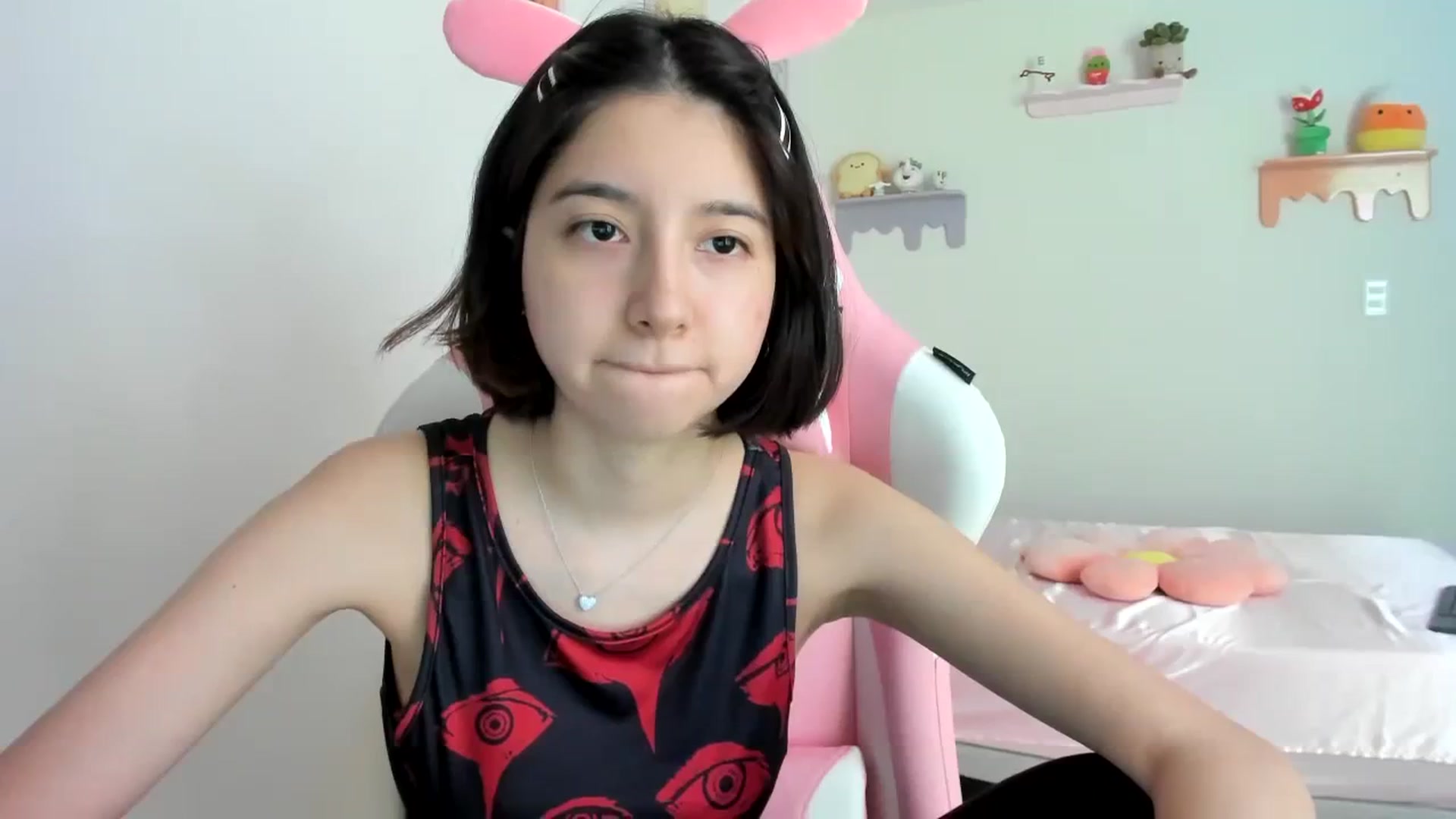Gallery image thumbnail from Cherrycute666's myfreecams stream on, 08/09/2023, 20:43 image 5 of 20