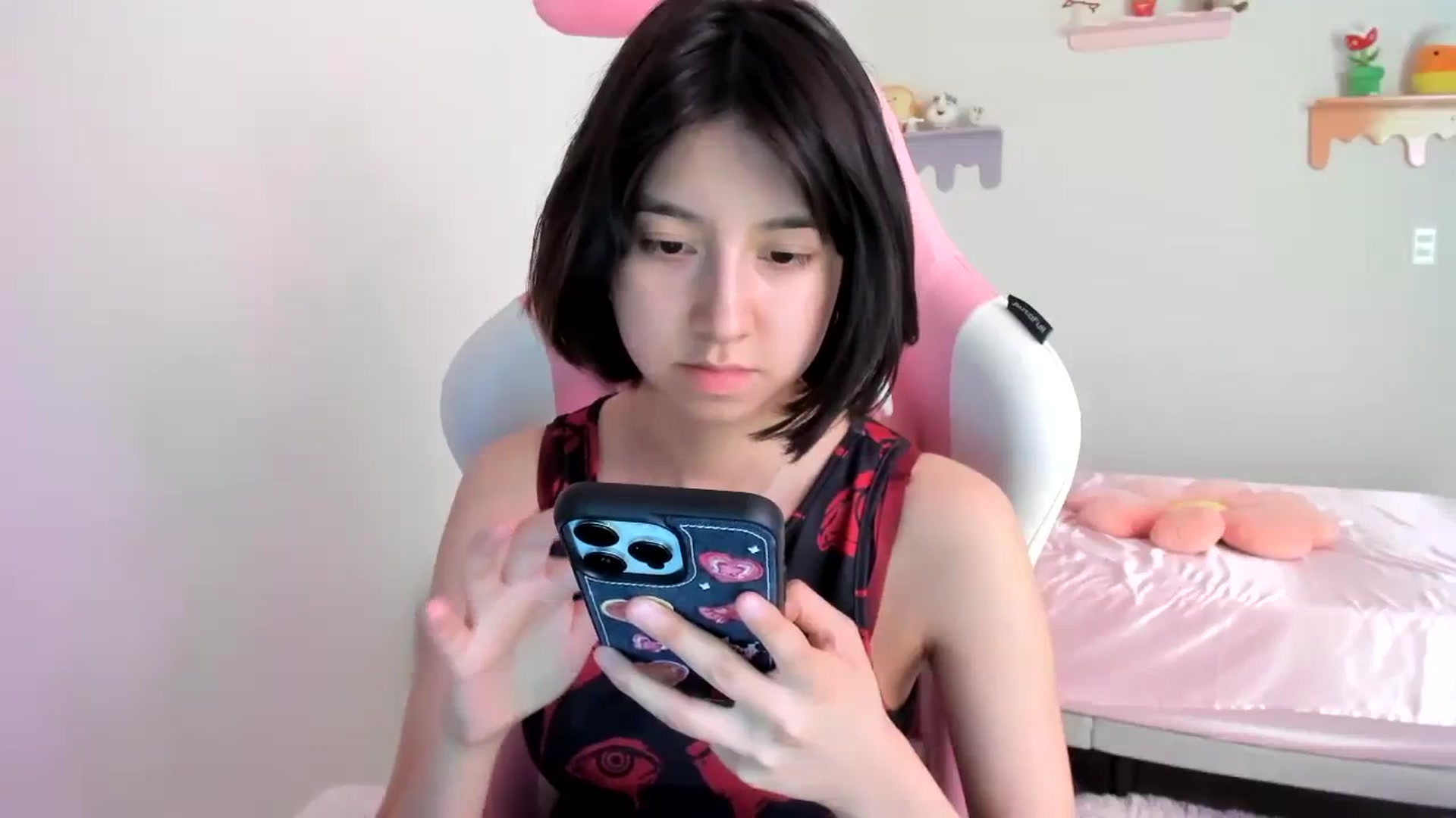 Gallery image thumbnail from Cherrycute666's myfreecams stream on, 08/09/2023, 22:40 image 15 of 20