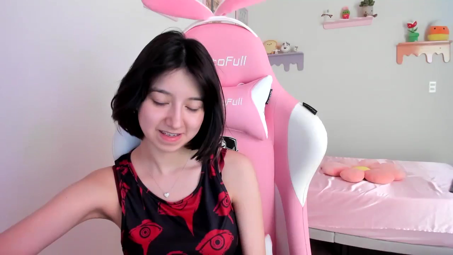 Gallery image thumbnail from Cherrycute666's myfreecams stream on, 08/09/2023, 22:40 image 2 of 20