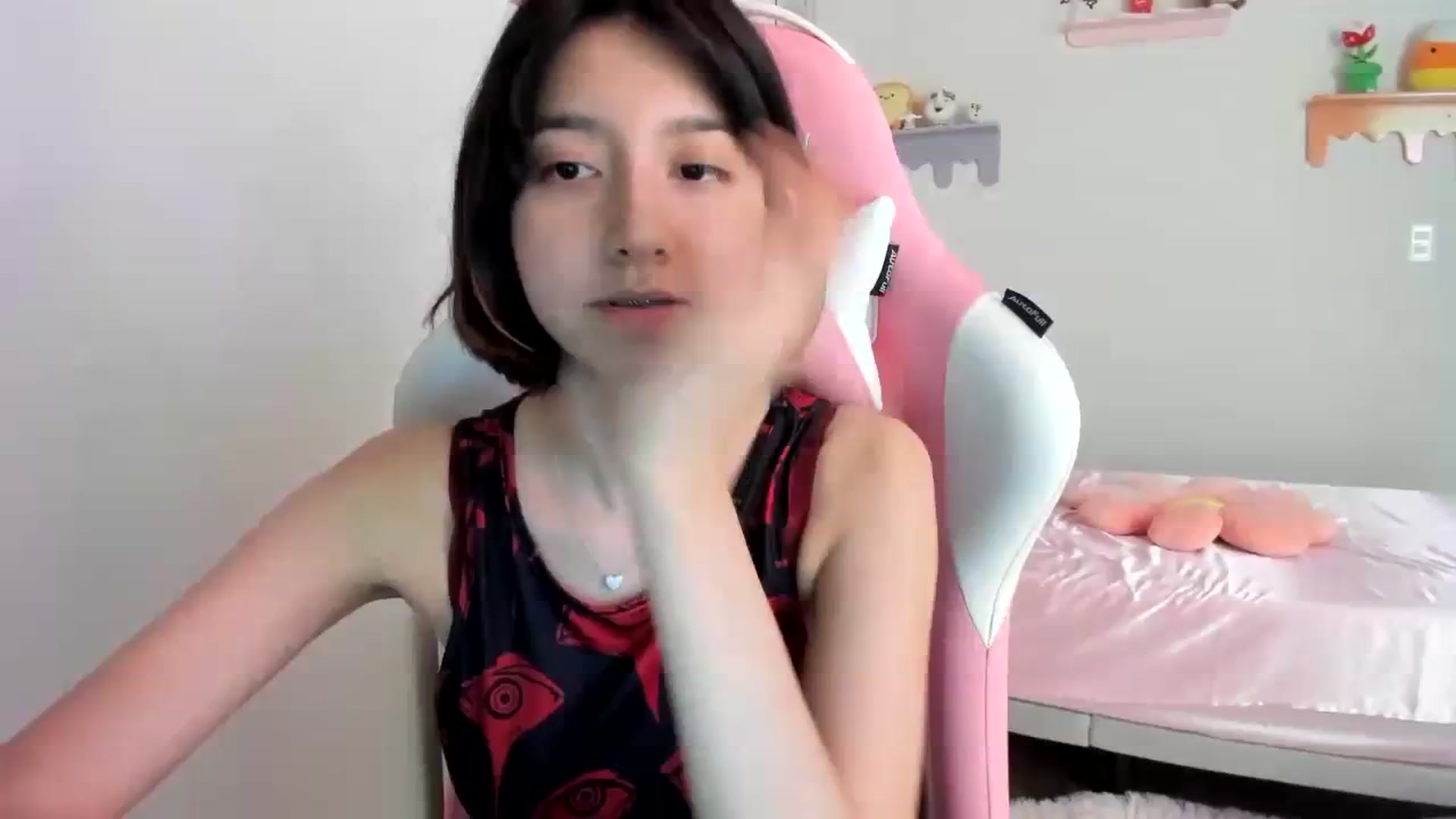 Gallery image thumbnail from Cherrycute666's myfreecams stream on, 08/09/2023, 22:40 image 18 of 20