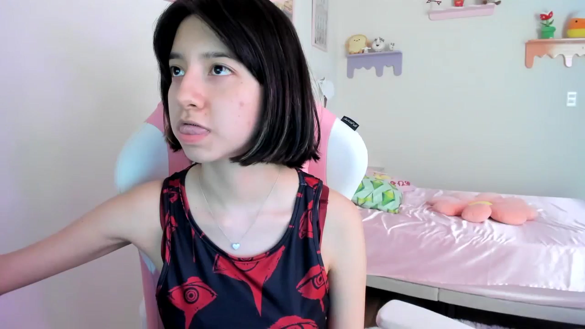 Gallery image thumbnail from Cherrycute666's myfreecams stream on, 08/09/2023, 22:40 image 17 of 20
