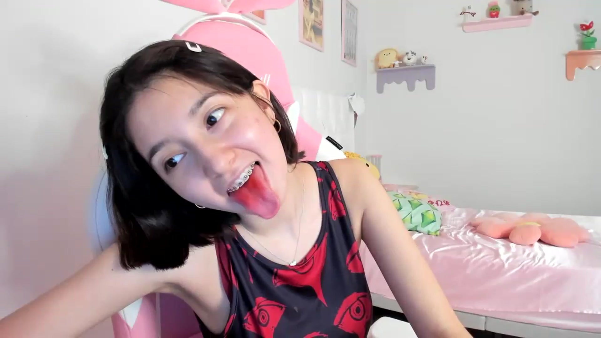 Gallery image thumbnail from Cherrycute666's myfreecams stream on, 08/10/2023, 01:41 image 7 of 20