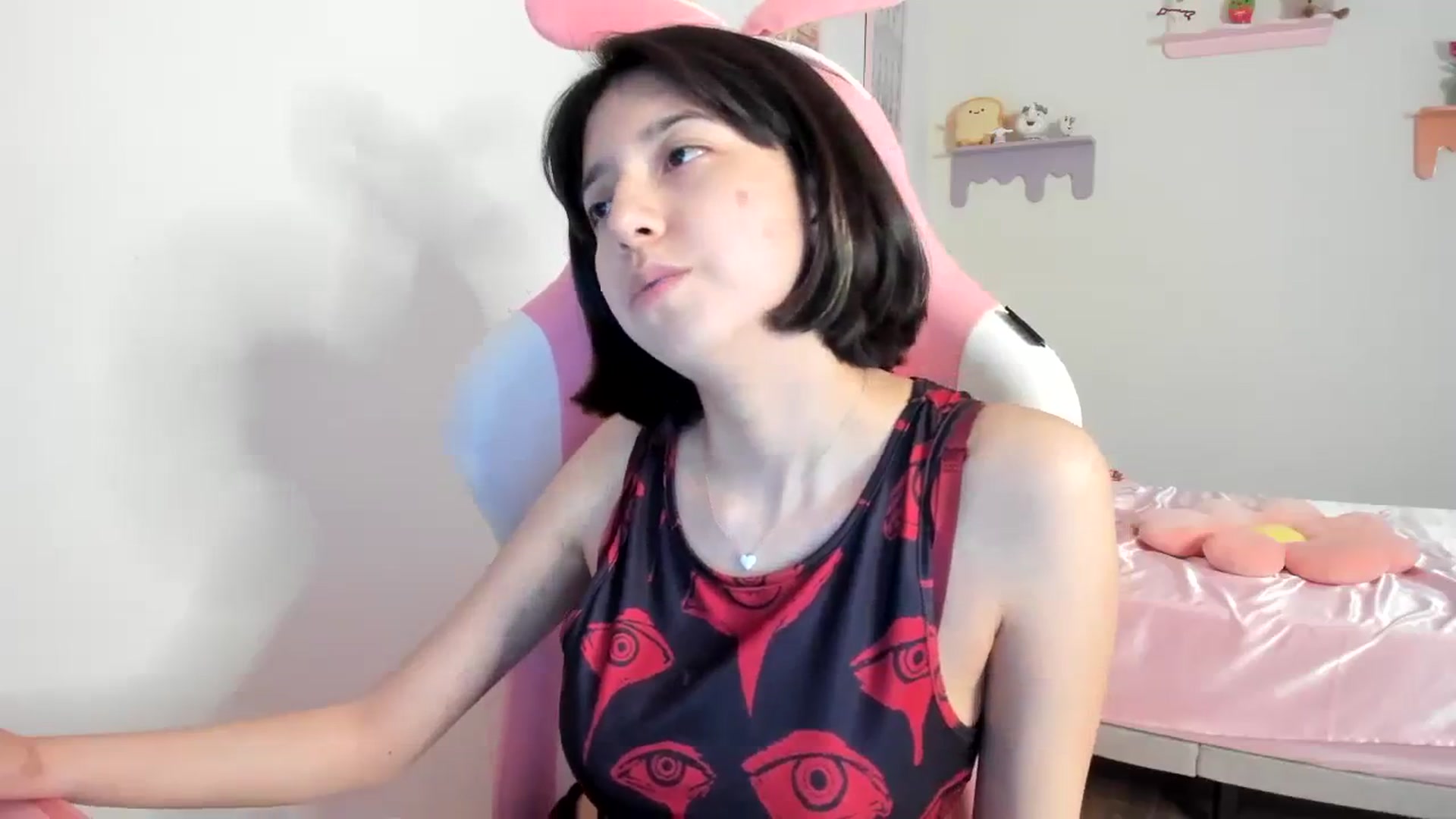 Gallery image thumbnail from Cherrycute666's myfreecams stream on, 08/10/2023, 07:20 image 18 of 20