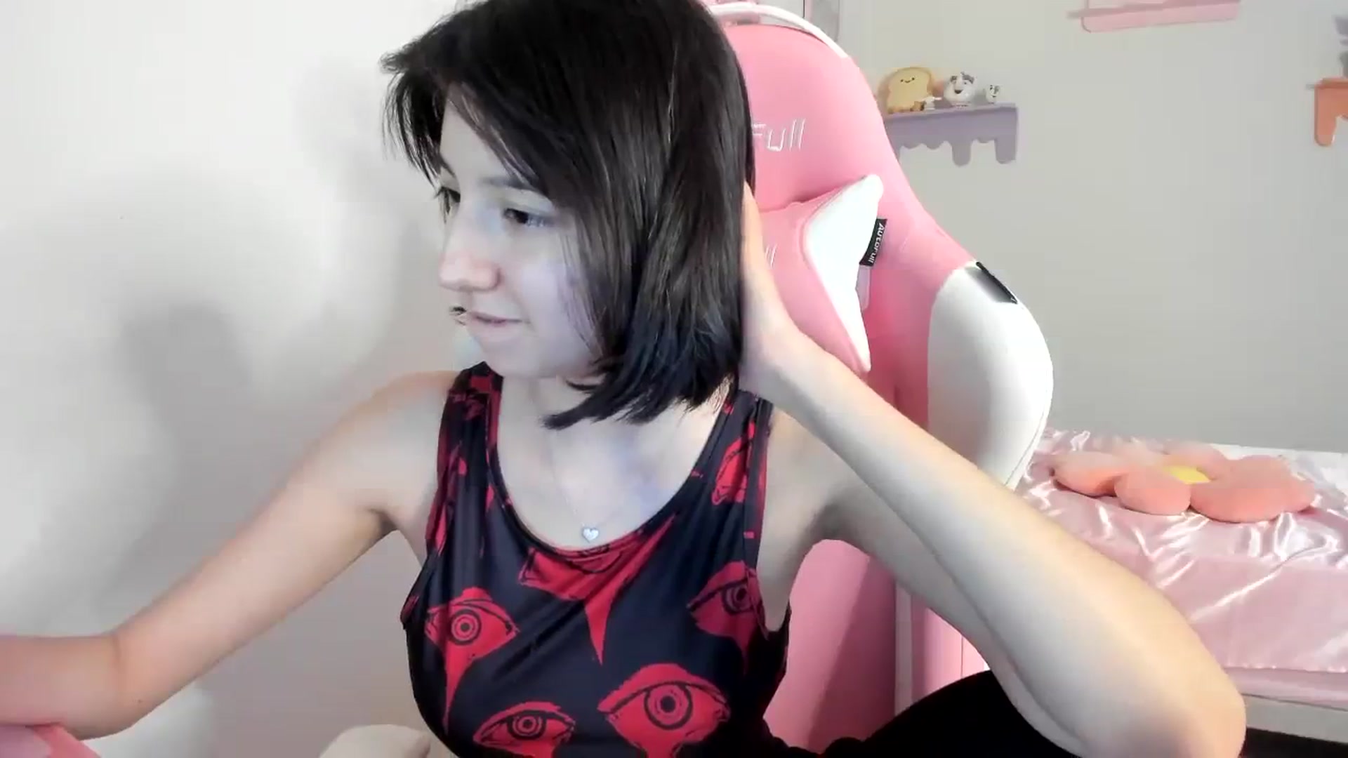 Gallery image thumbnail from Cherrycute666's myfreecams stream on, 08/10/2023, 07:20 image 16 of 20