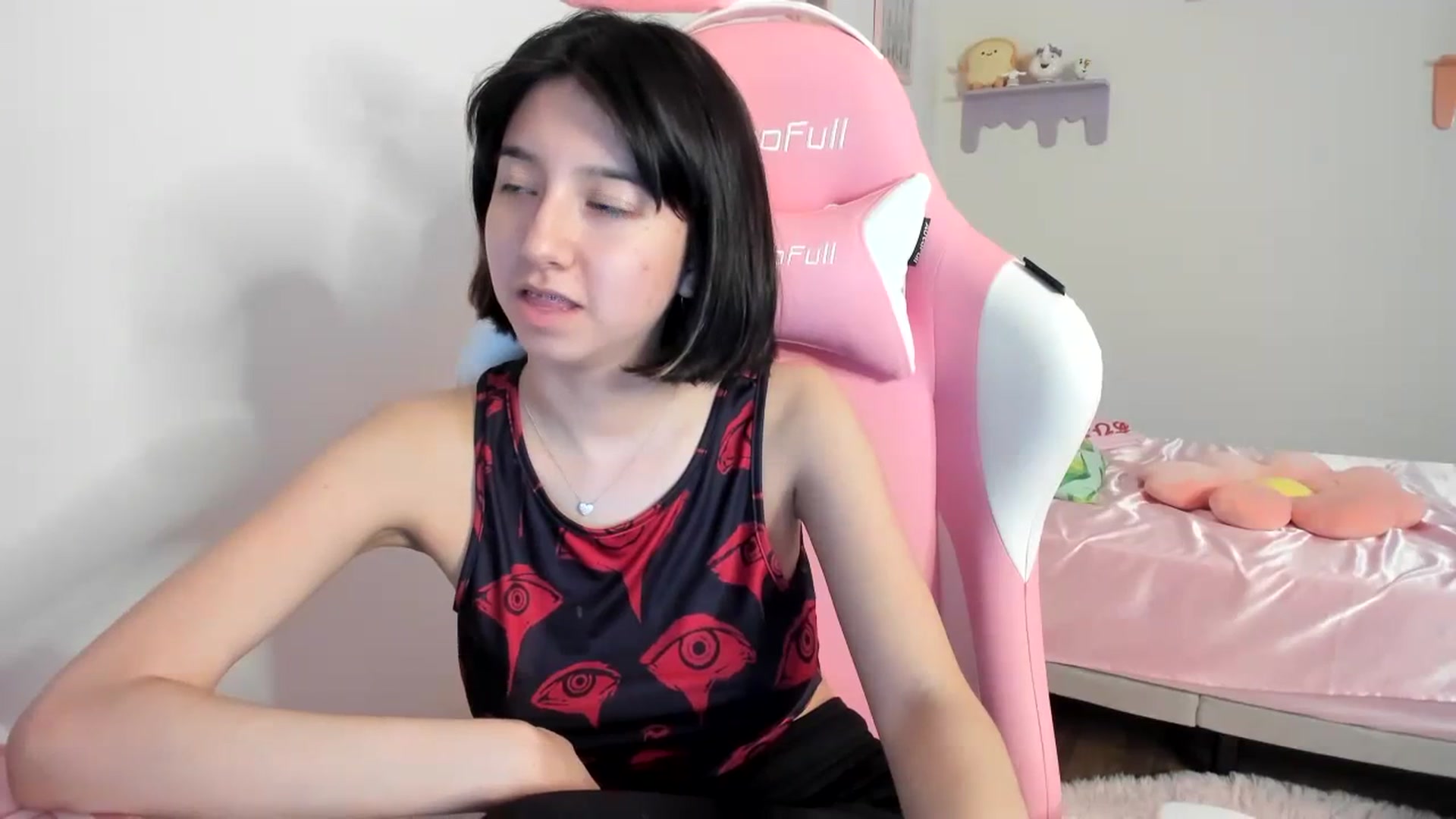 Gallery image thumbnail from Cherrycute666's myfreecams stream on, 08/10/2023, 07:20 image 10 of 20