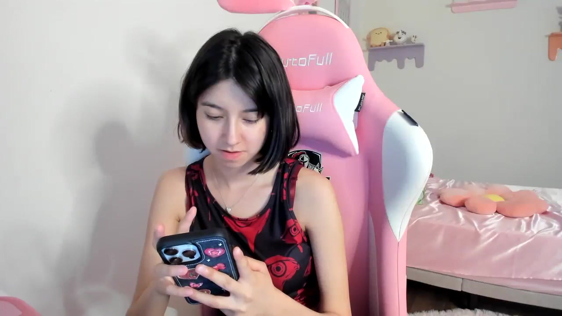 Gallery image thumbnail from Cherrycute666's myfreecams stream on, 08/10/2023, 07:20 image 13 of 20